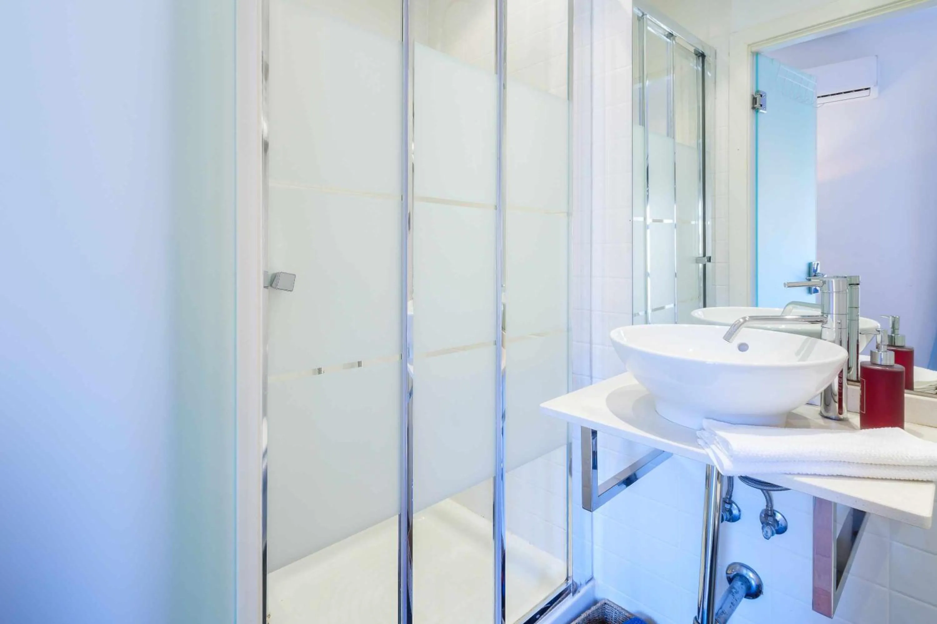 Shower in Toledo AP Alojamiento Turísticos