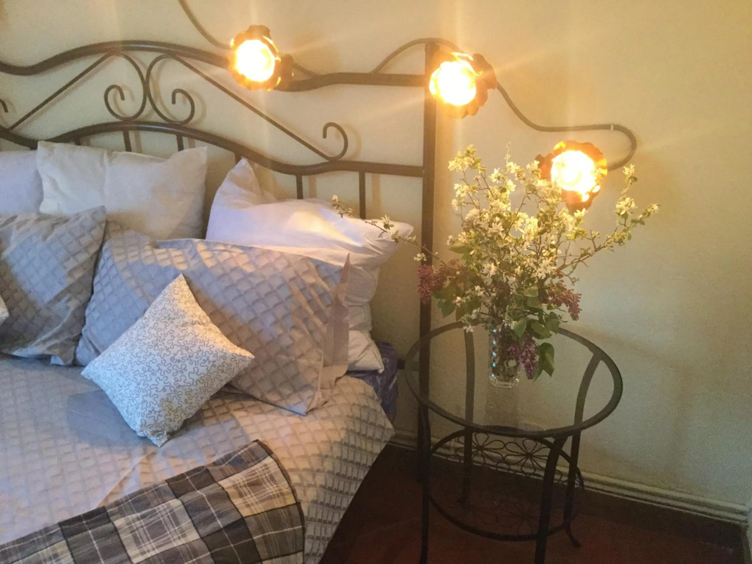 Decorative detail, Bed in Casa Lola