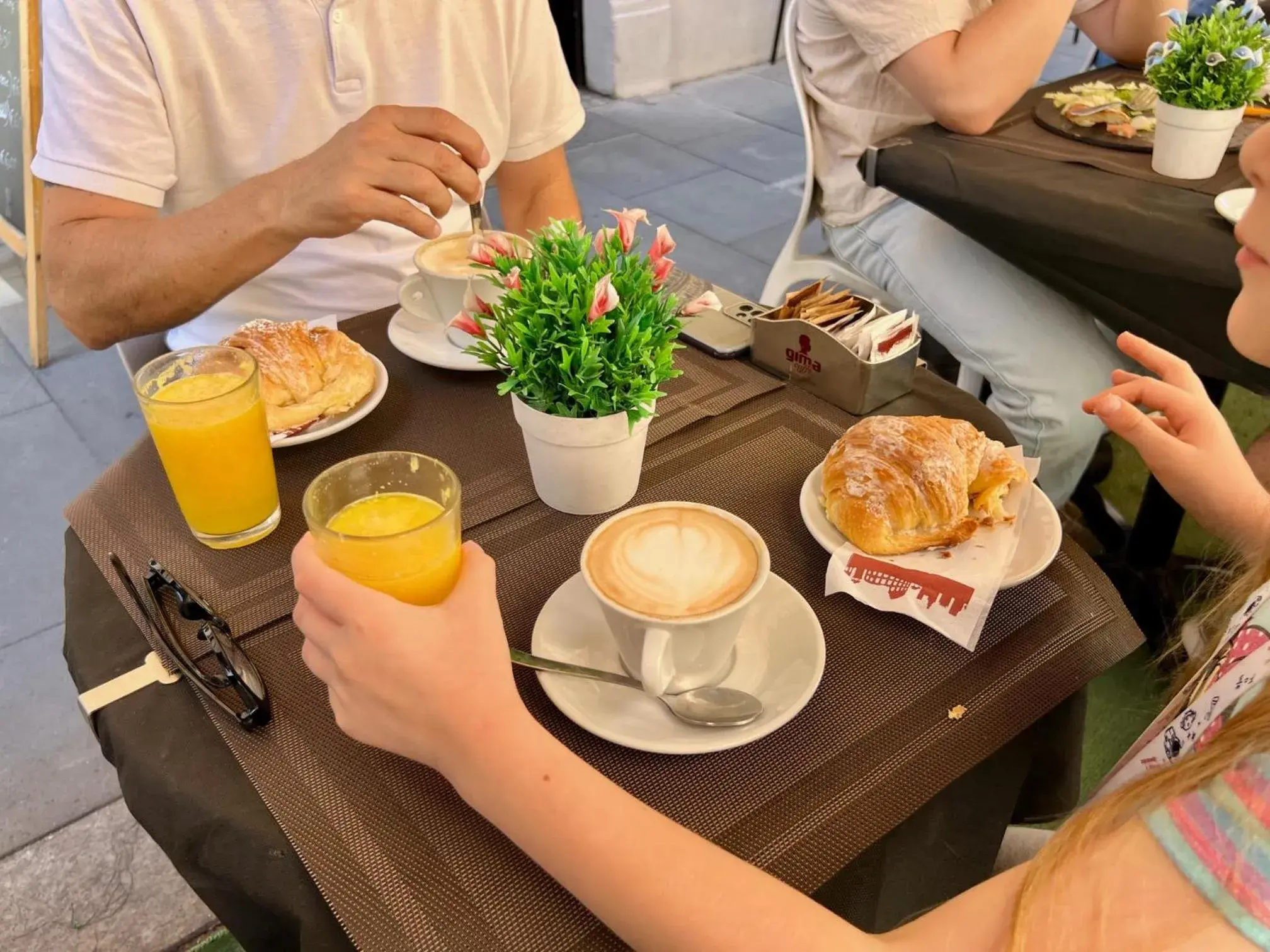 Breakfast in Floor 6 Boutique Rooms by DOT Suites Breakfast in Floor 6 Boutique Rooms by DOT Suites