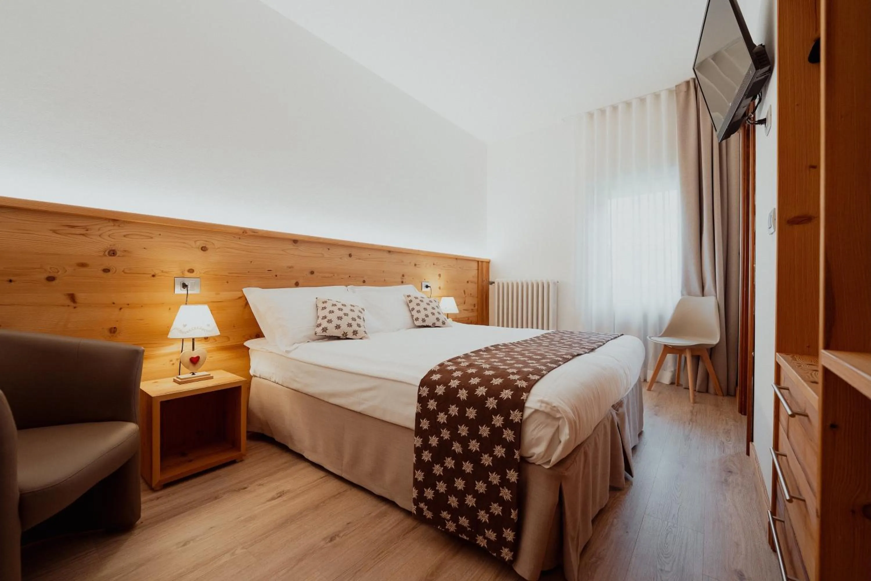 Bedroom, Bed in Dolomiti Sport Hotel