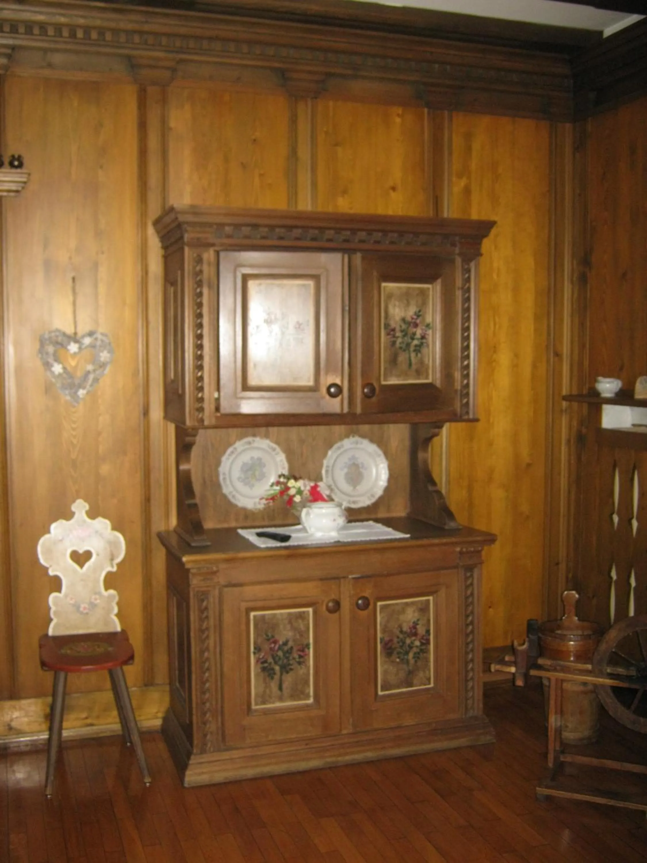 Communal lounge/ TV room in Dolomiti Sport Hotel
