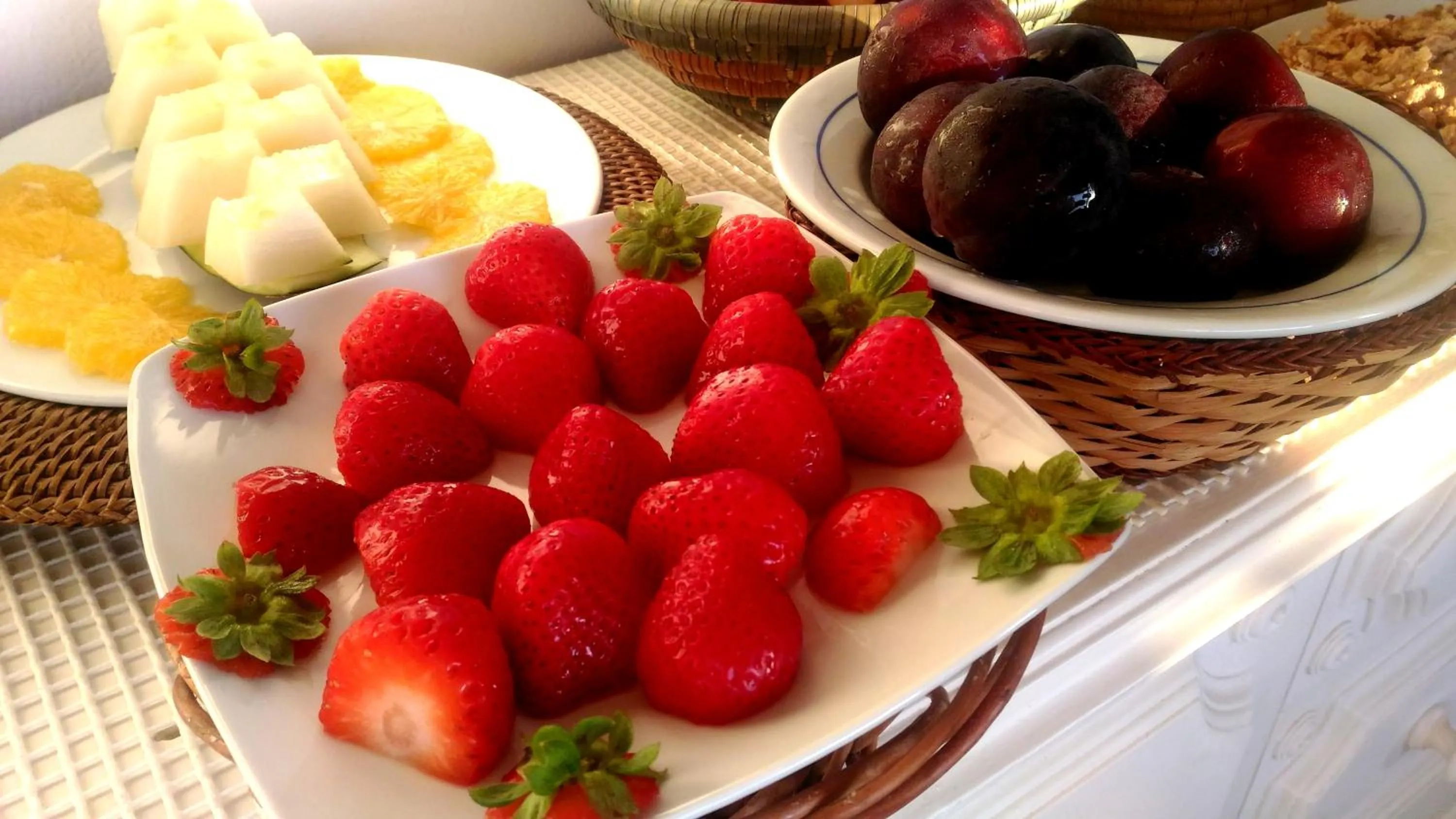 Buffet breakfast in Suites Inn Lagos