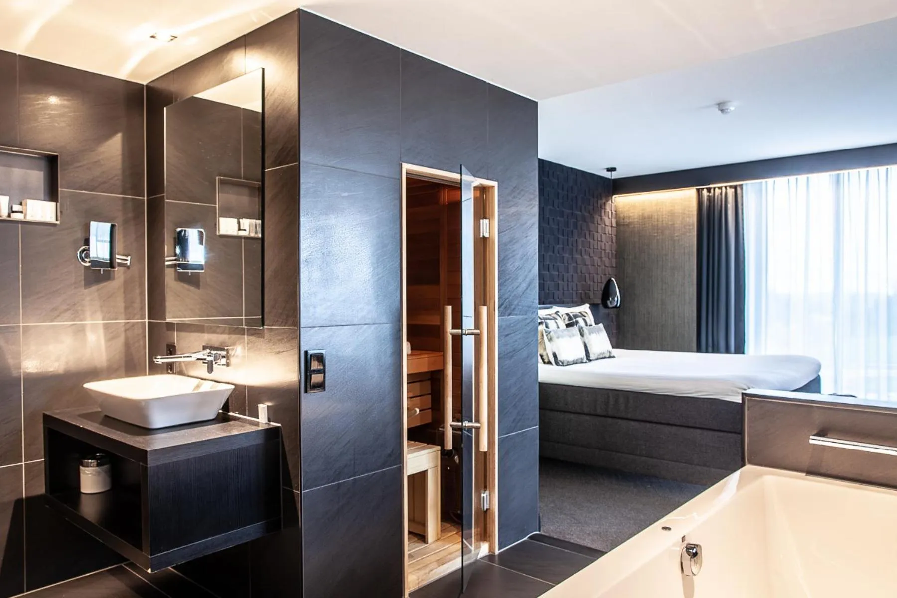 Bathroom, Bed in Van der Valk Hotel Groningen-Hoogkerk