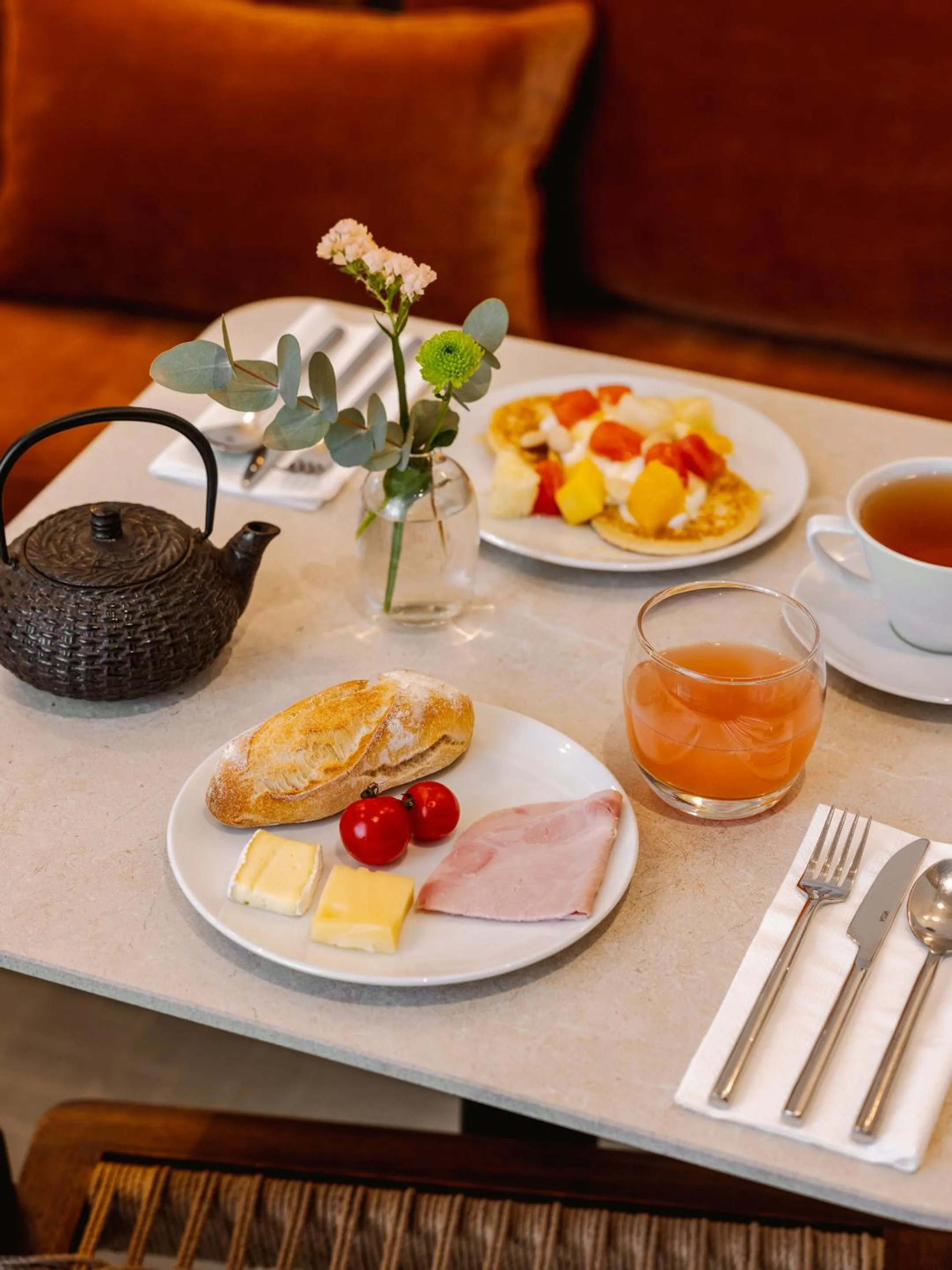 Yelo Belle Epoque powered by Sonder