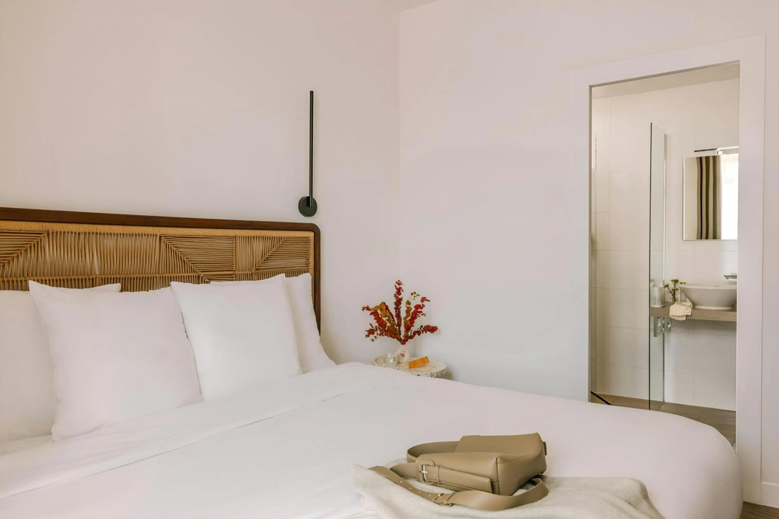 Bedroom, Bed in Yelo Belle Epoque Hotel Centre Ville, Sonder by Marriott Bonvoy