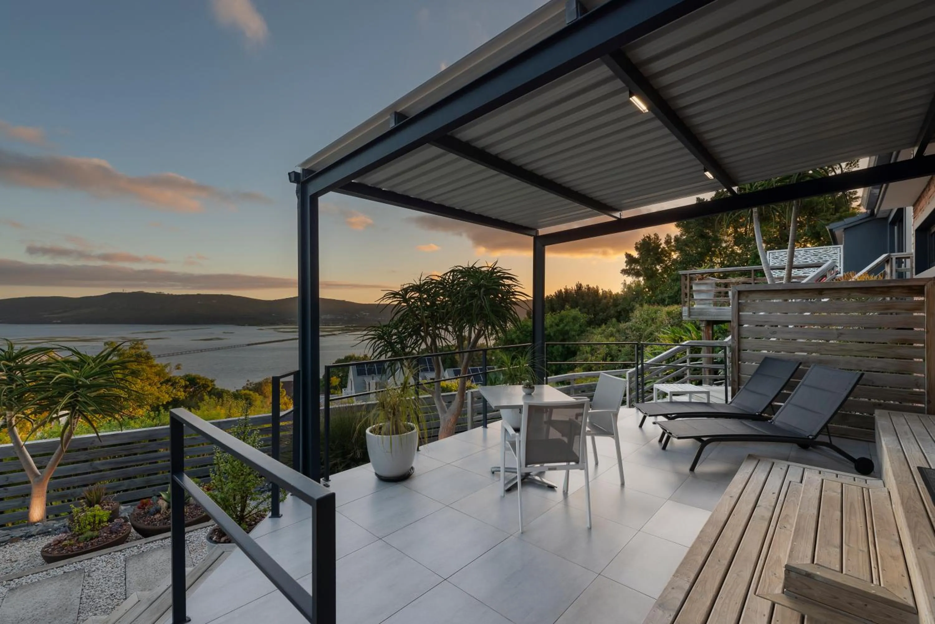 THEBLOEM Guest Suites by Knysna Paradise Collection