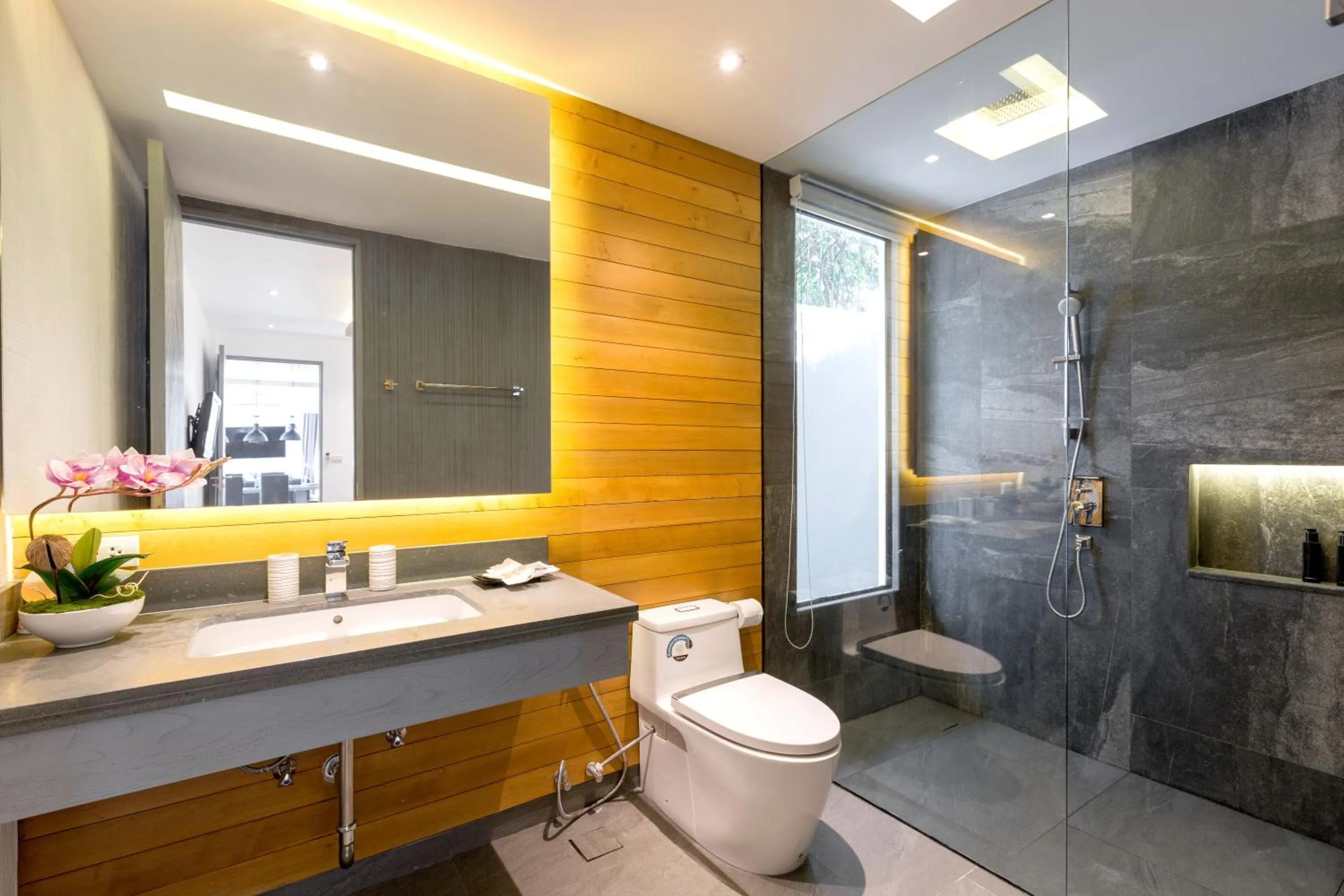 Bathroom in Karon Beach Pool Villa - Sha Extra Plus