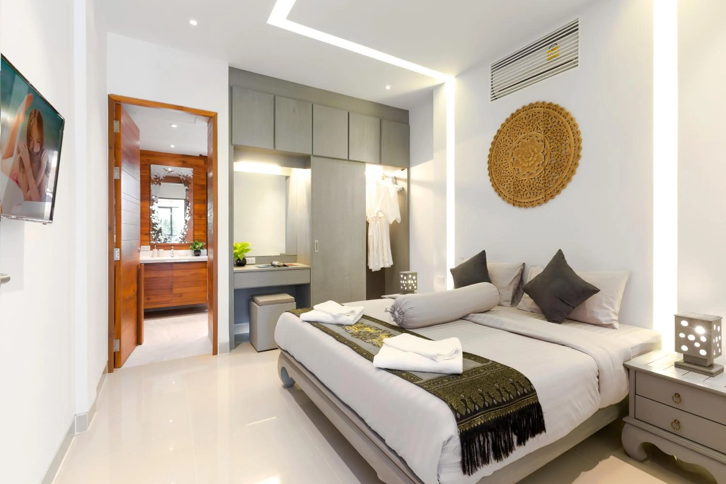 Bedroom, Bed in Karon Beach Pool Villa - Sha Extra Plus
