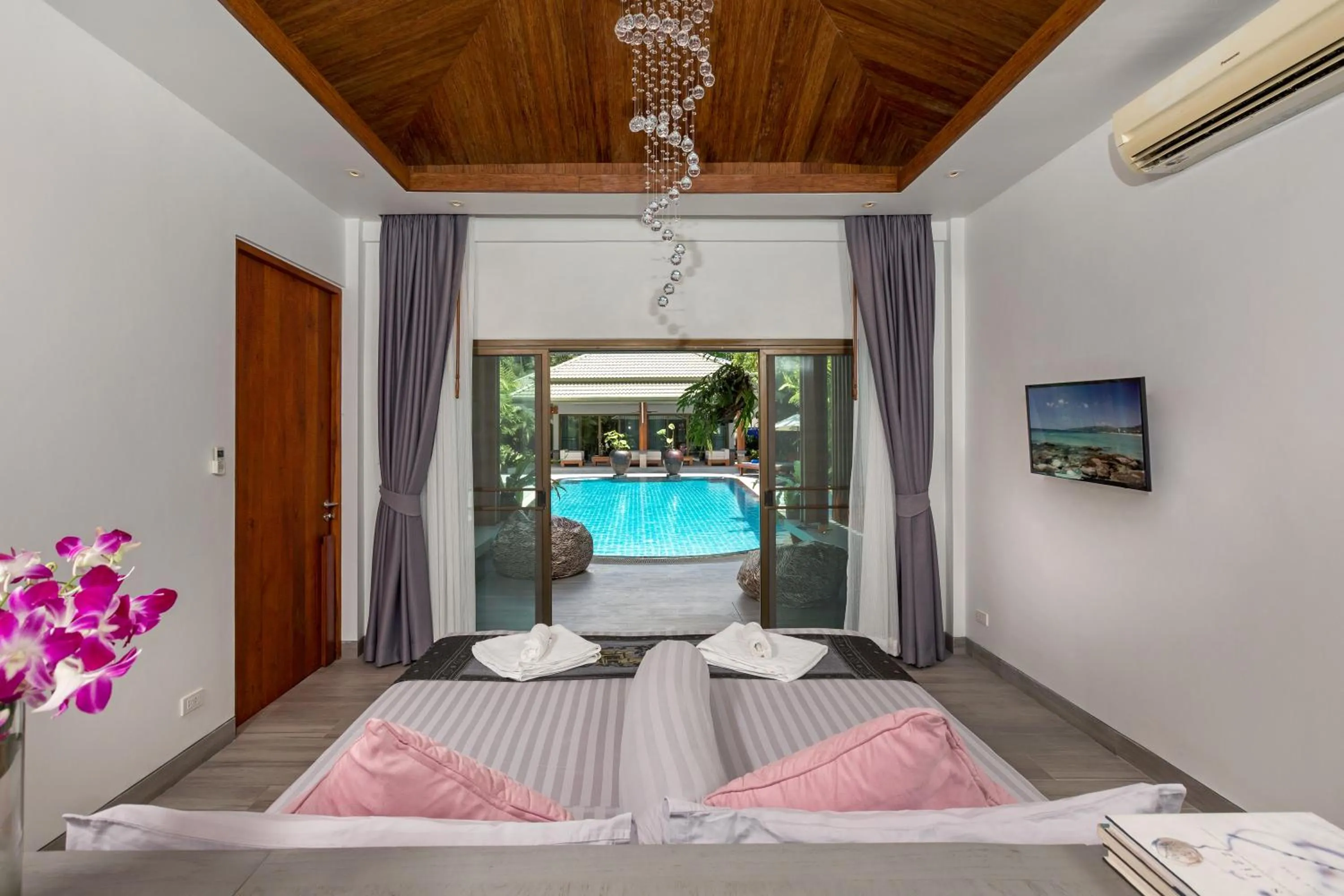 Bedroom in Karon Beach Pool Villa - Sha Extra Plus