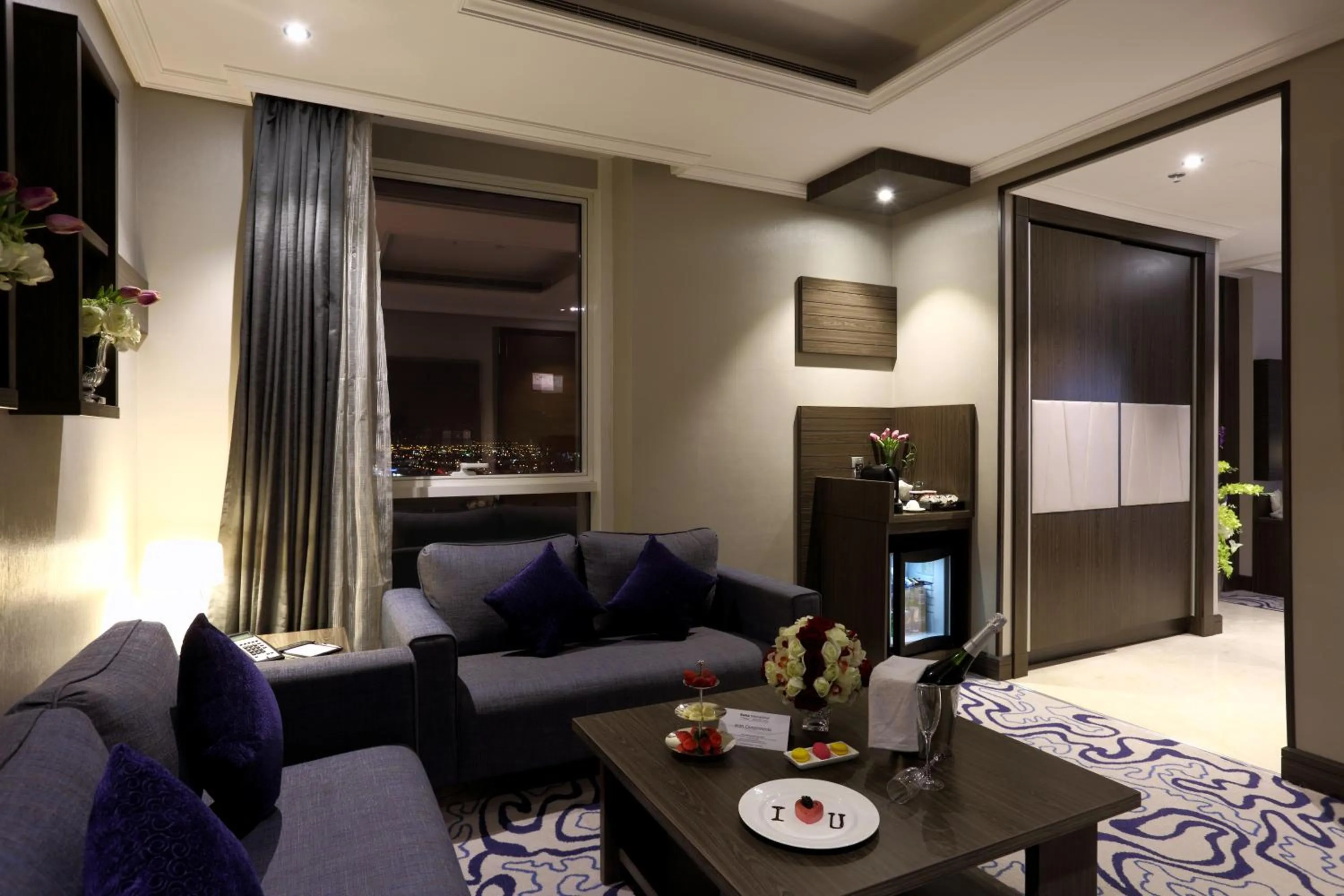 Living room in Swiss Flora Royal Hotel Riyadh