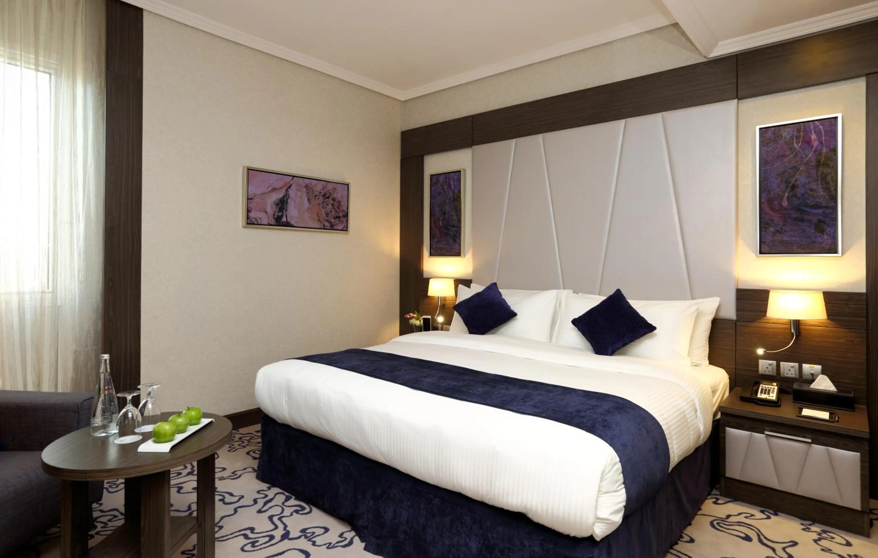 Bedroom, Bed in Swiss Flora Royal Hotel Riyadh