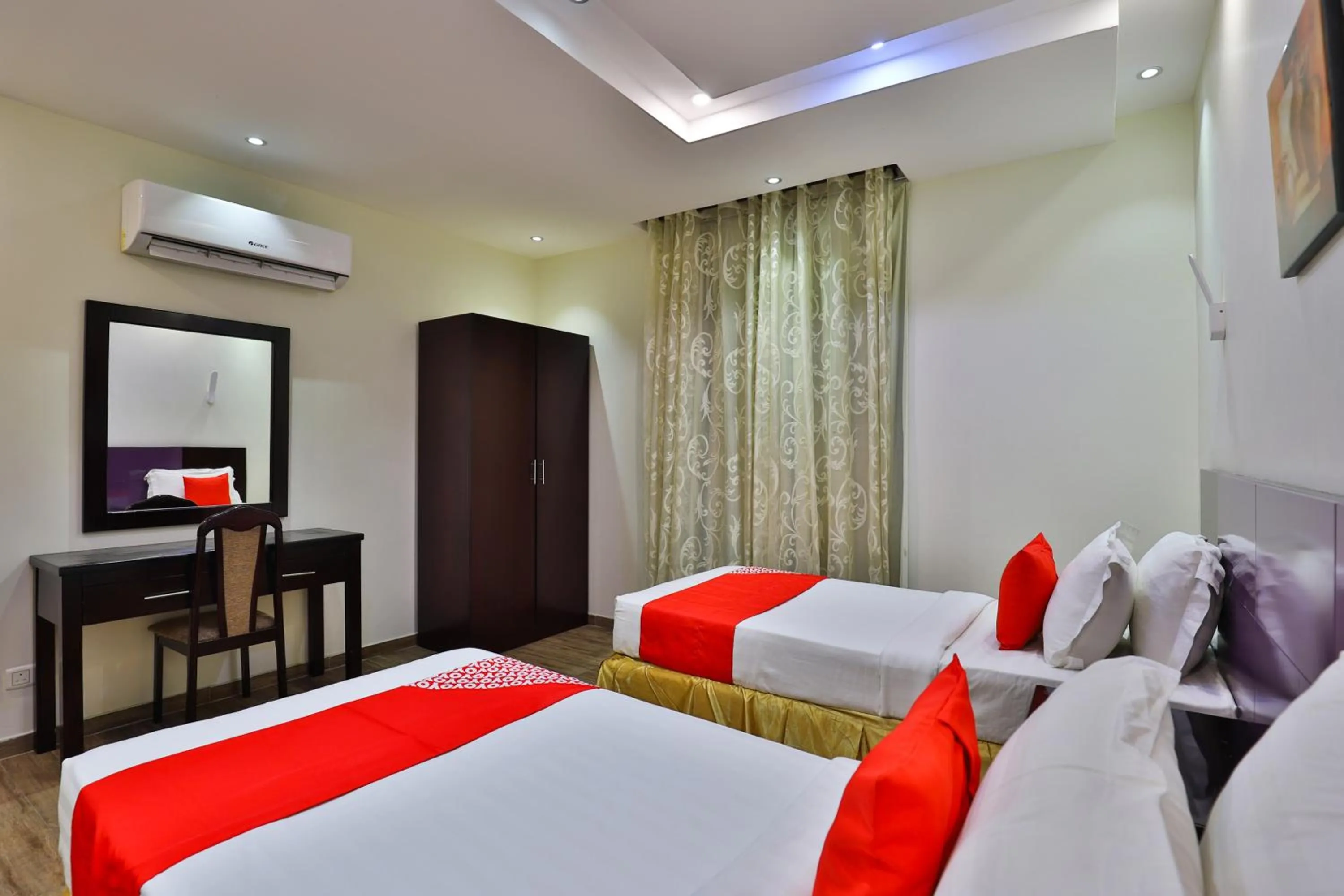 Twin Room in Lamssat El saada