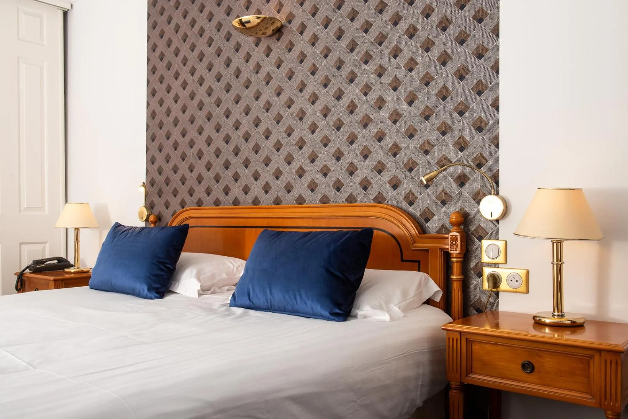 Bed in Sun Riviera Hotel