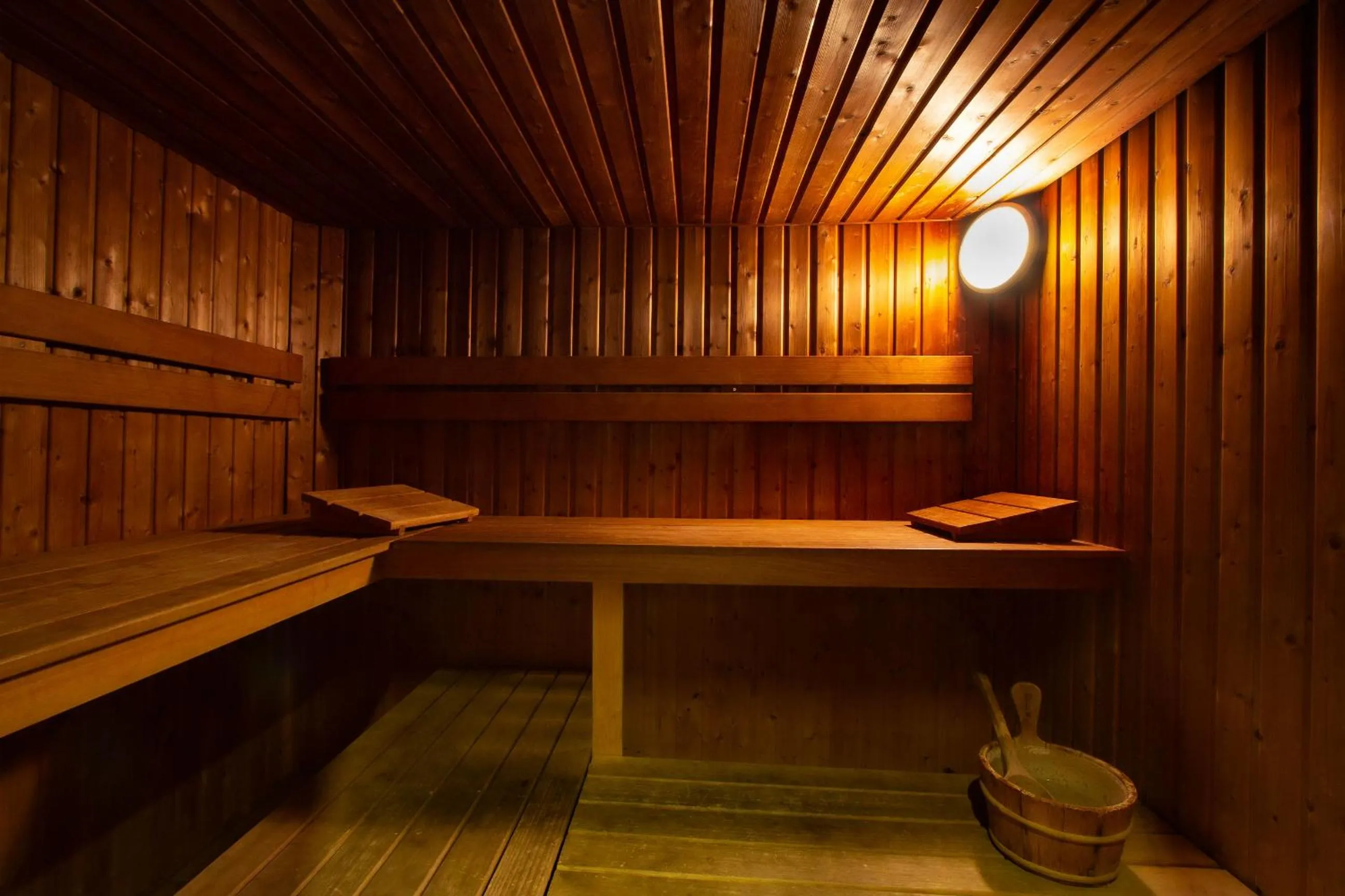 Sauna in Hôtel Le Canberra