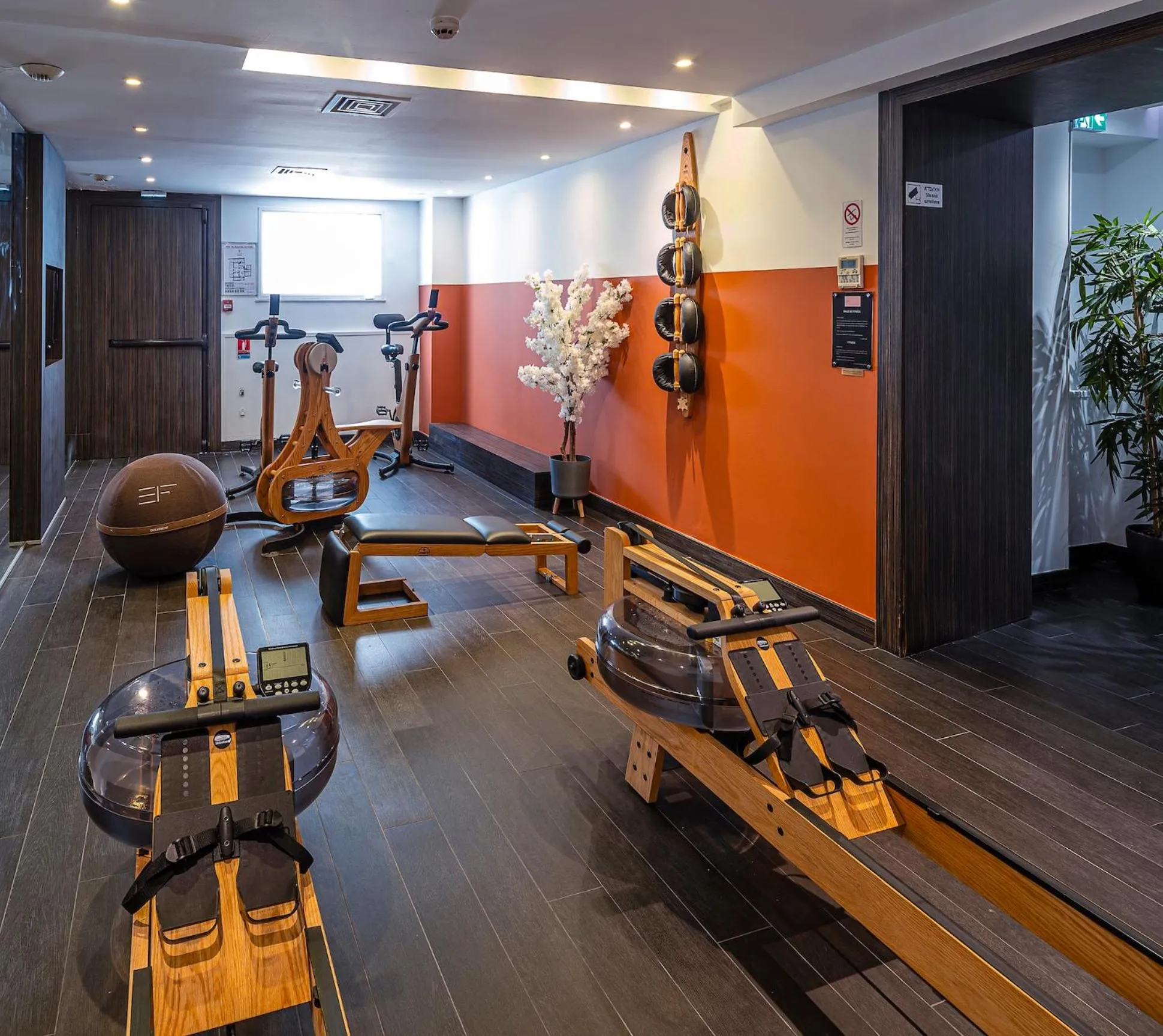 Sports in Hôtel Le Canberra