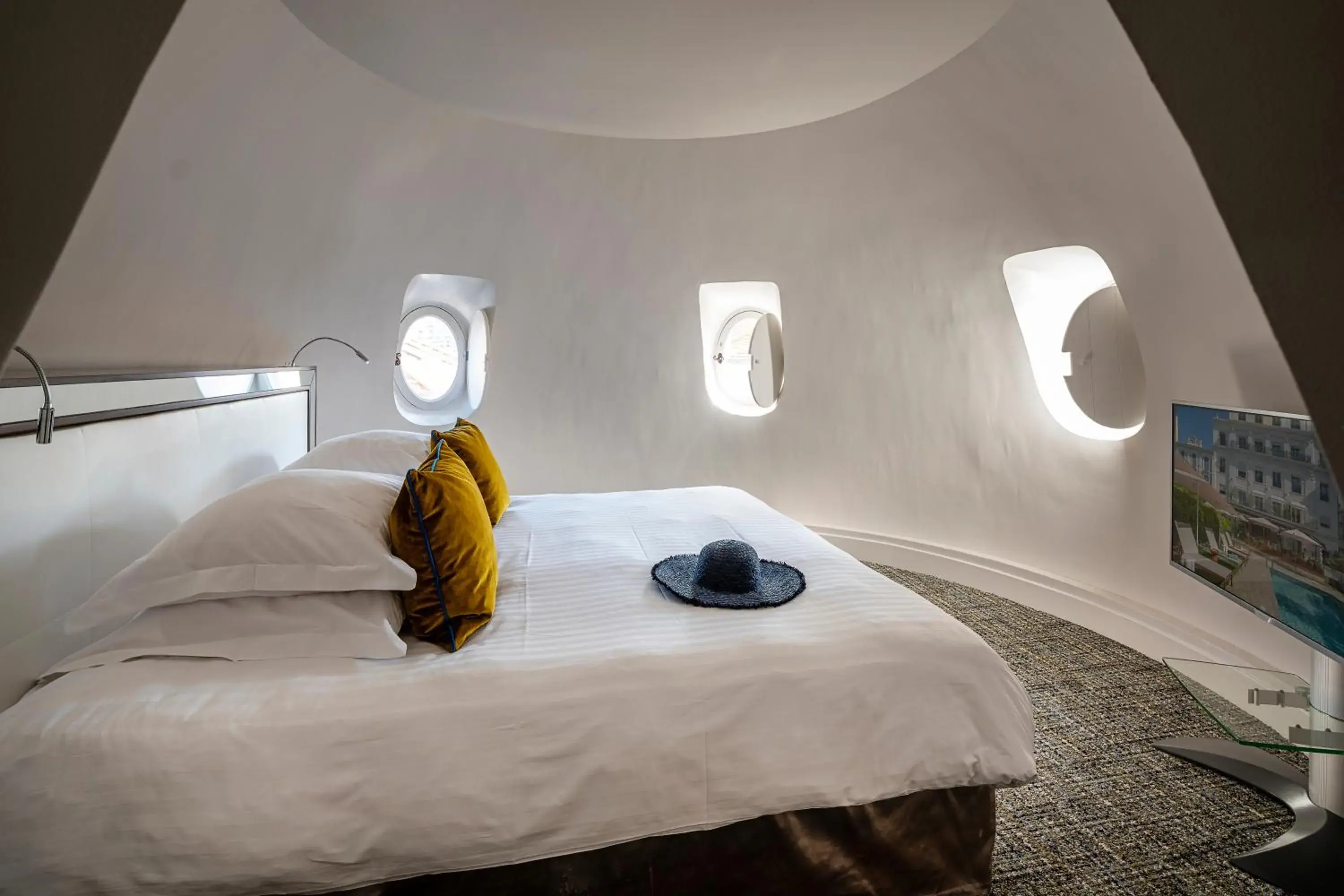 Prestige Suite in Hôtel Le Canberra Prestige Suite in Hôtel Le Canberra