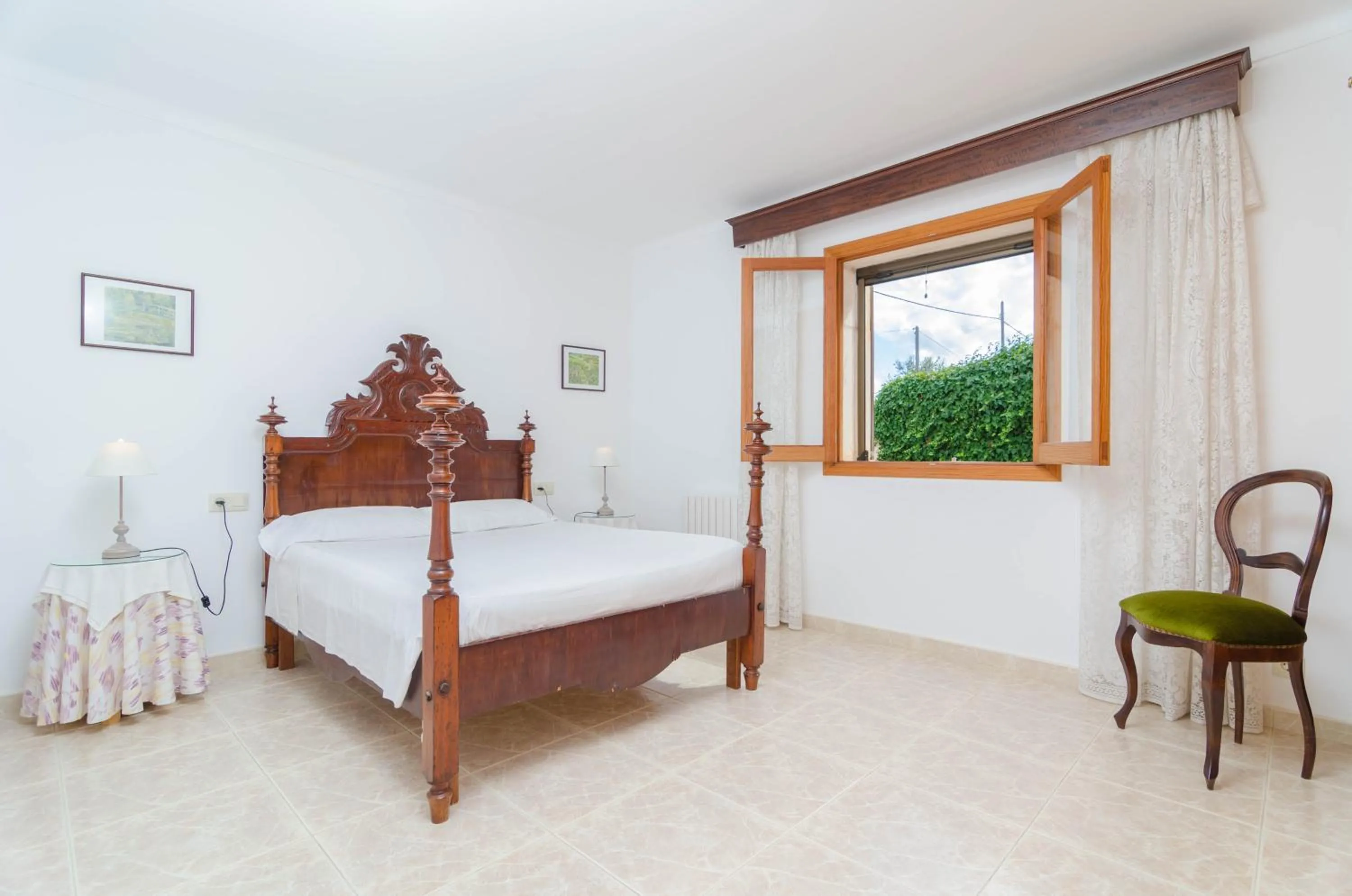 Bedroom, Bed in Torre Marina (Alga Marina)