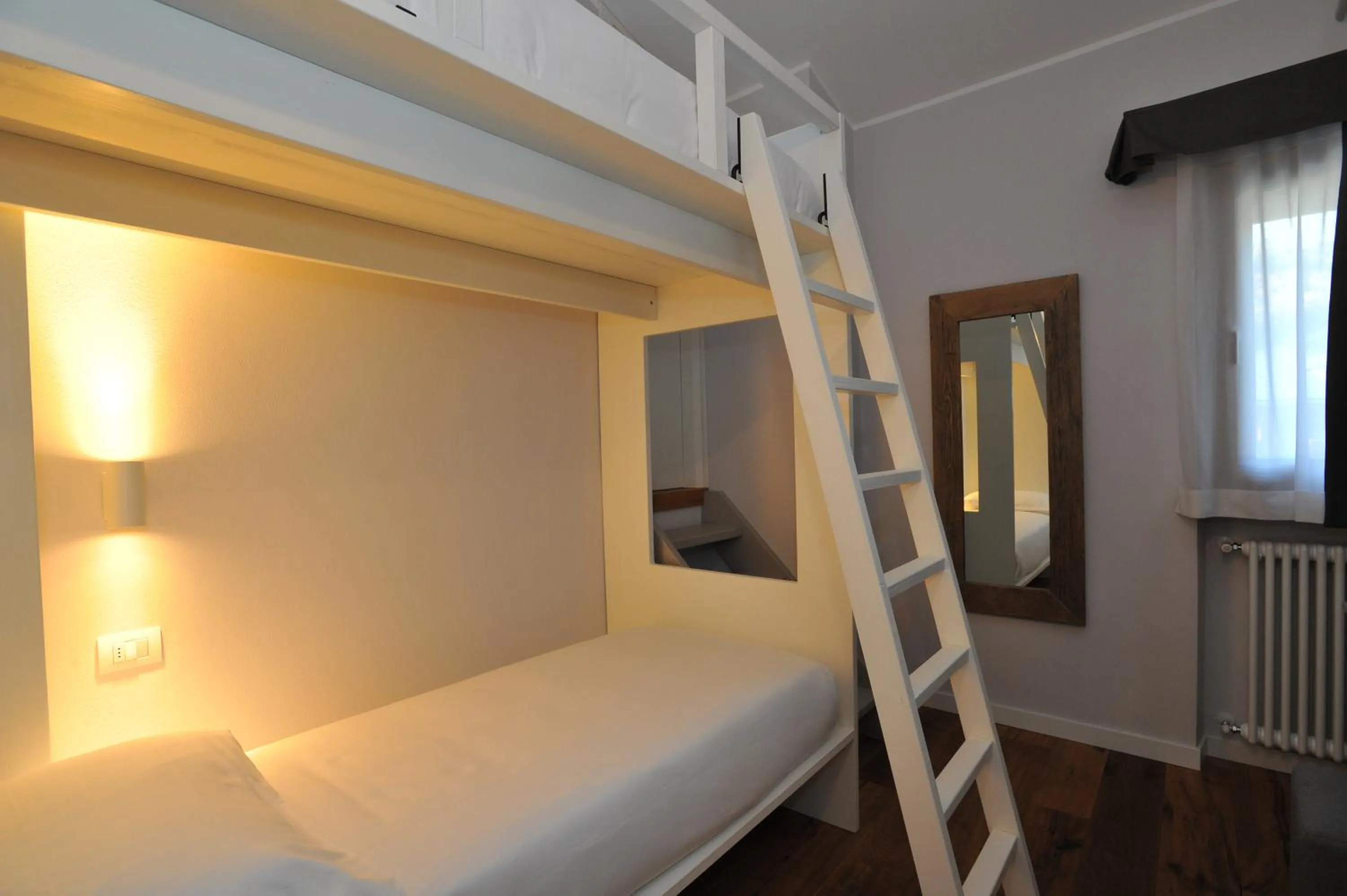 Photo of the whole room, Bed in Baita Fanti Ski & Bike