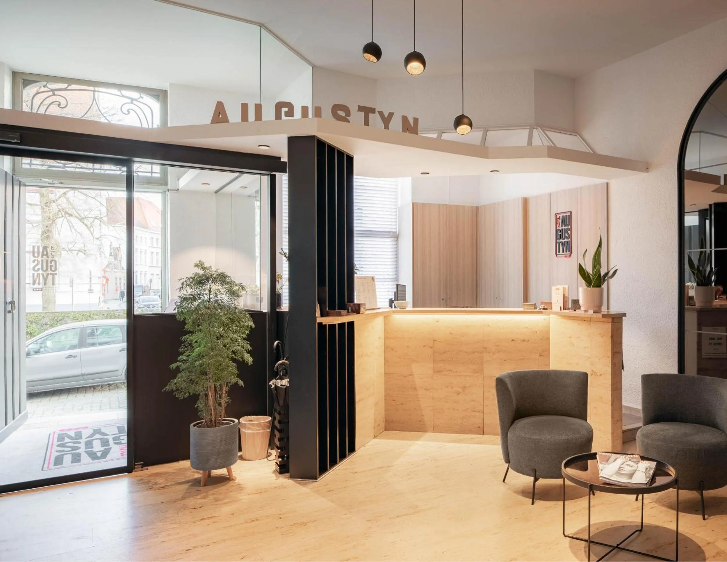Lobby or reception in Hotel Augustyn Brugge