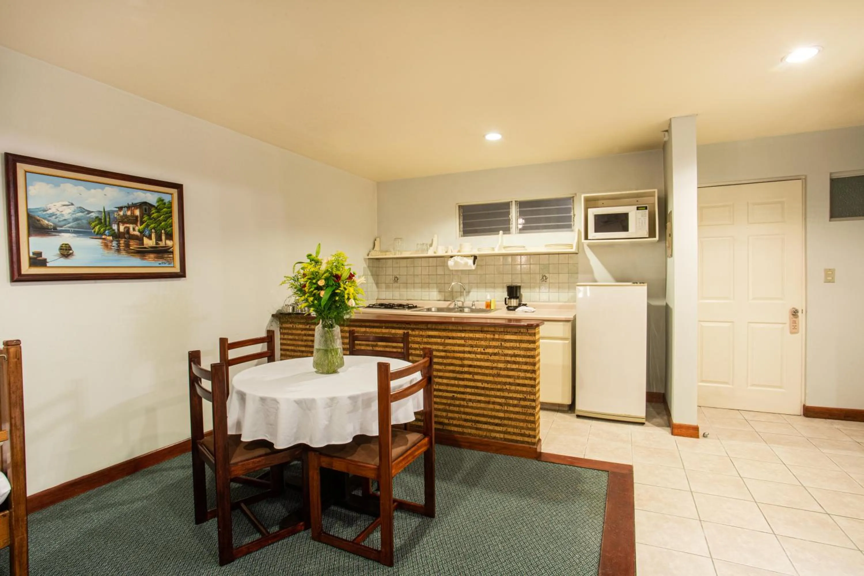 Dining area in Apartotel Tairona