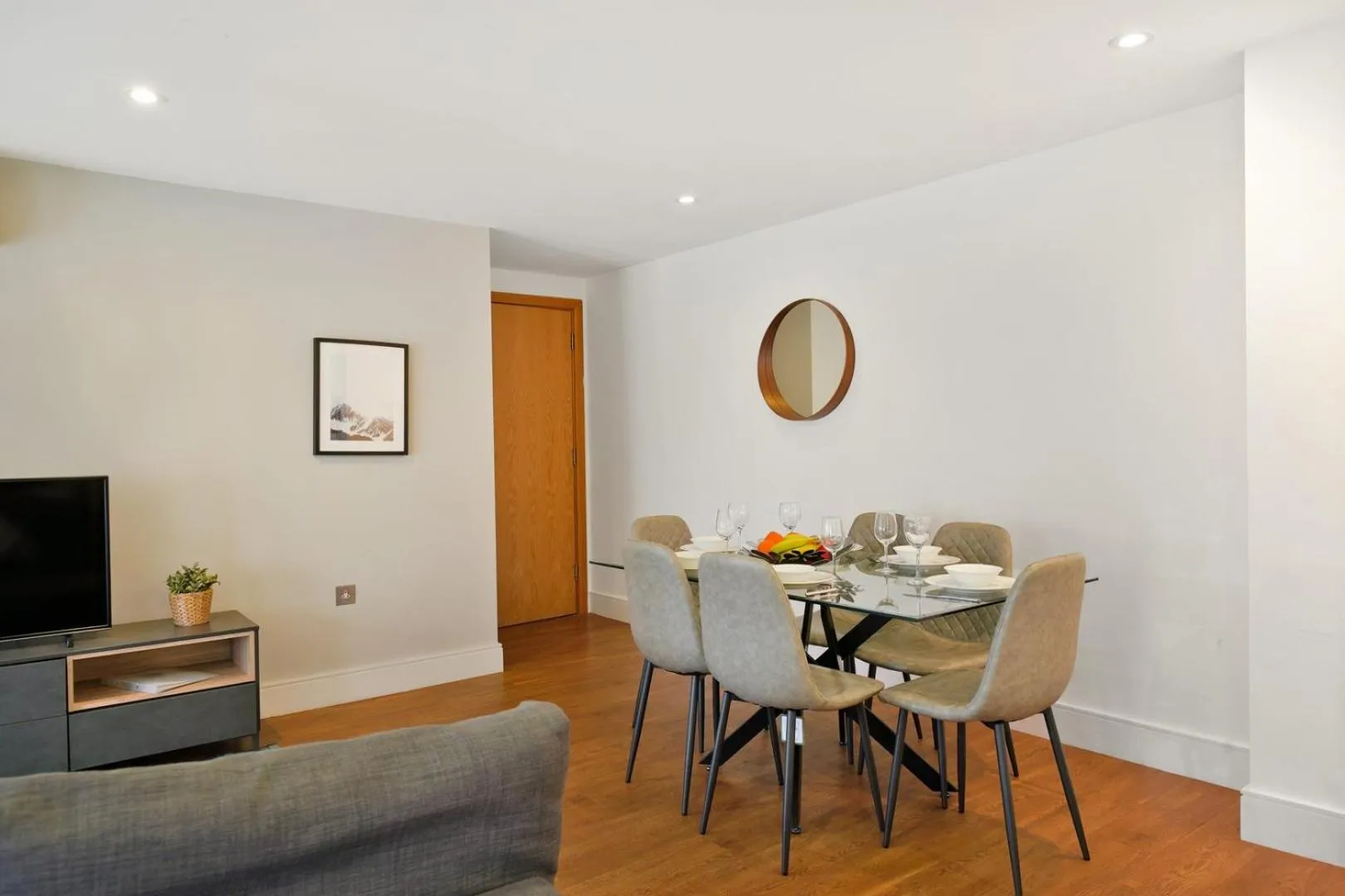 Modern Apartments in Bayswater Central London FREE WIFI & AIRCON by City Stay Aparts London