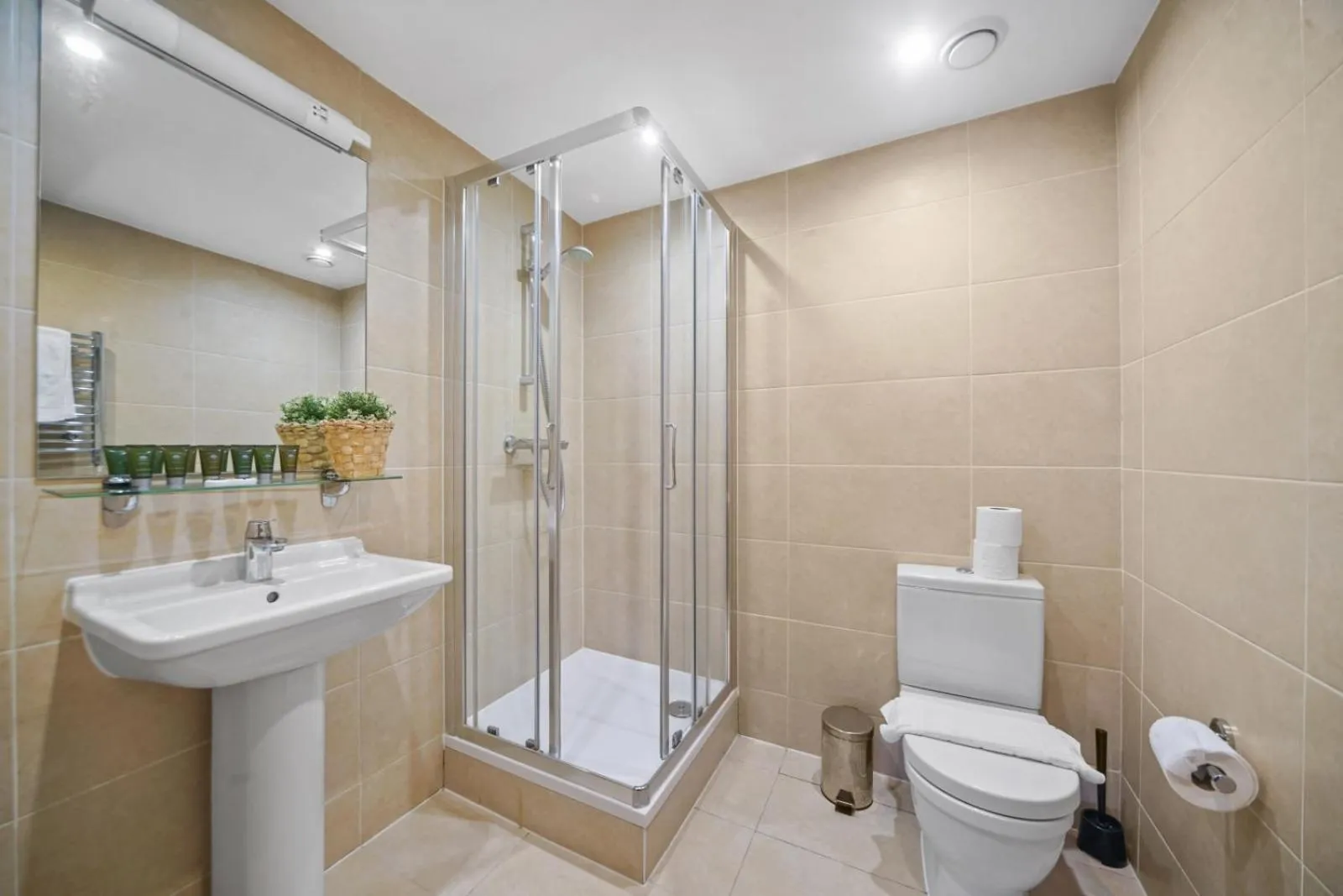 Bathroom in Modern Apartments in Bayswater Central London FREE WIFI & AIRCON by City Stay Aparts London