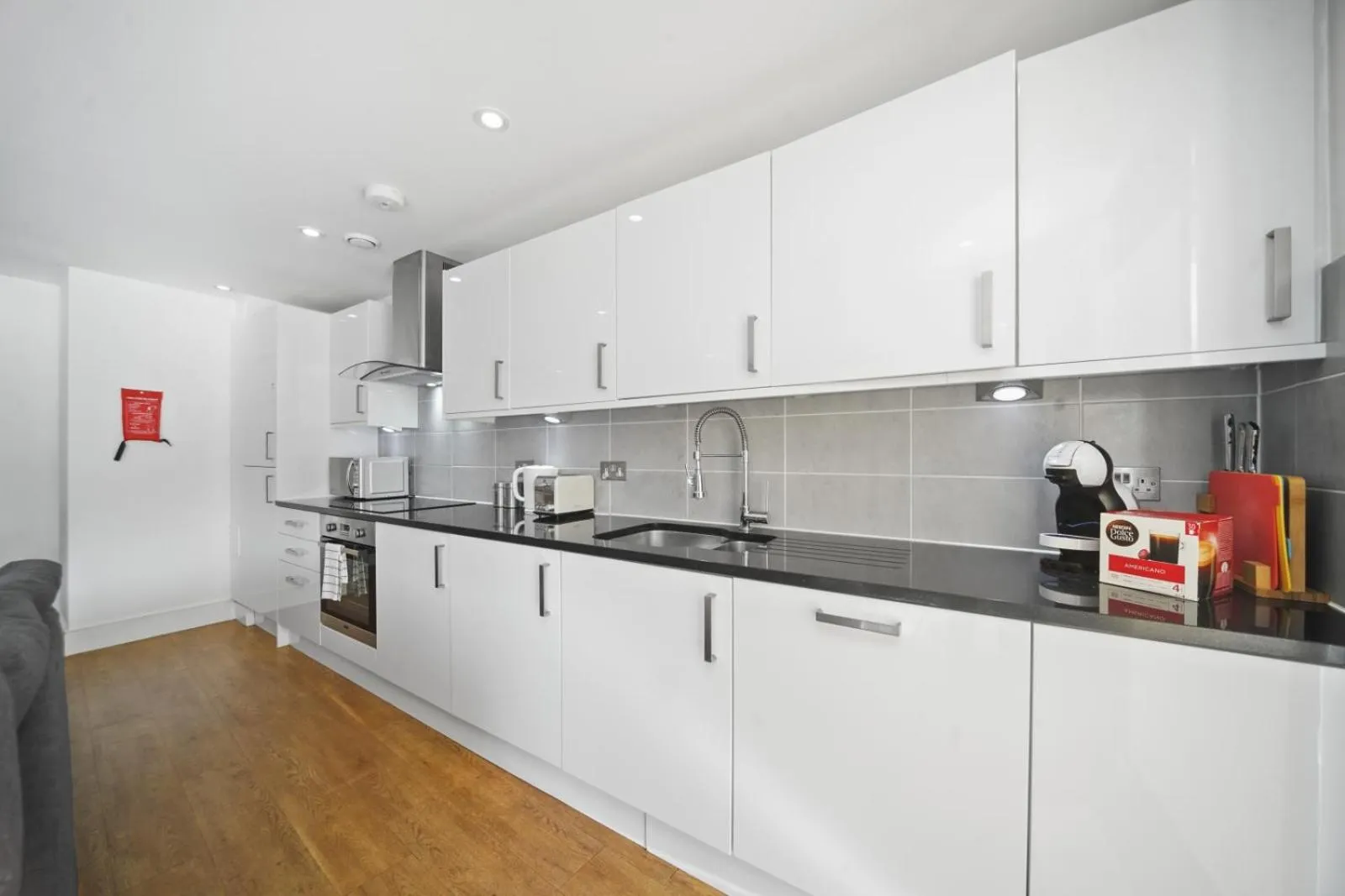 Kitchen or kitchenette in Modern Apartments in Bayswater Central London FREE WIFI & AIRCON by City Stay Aparts London