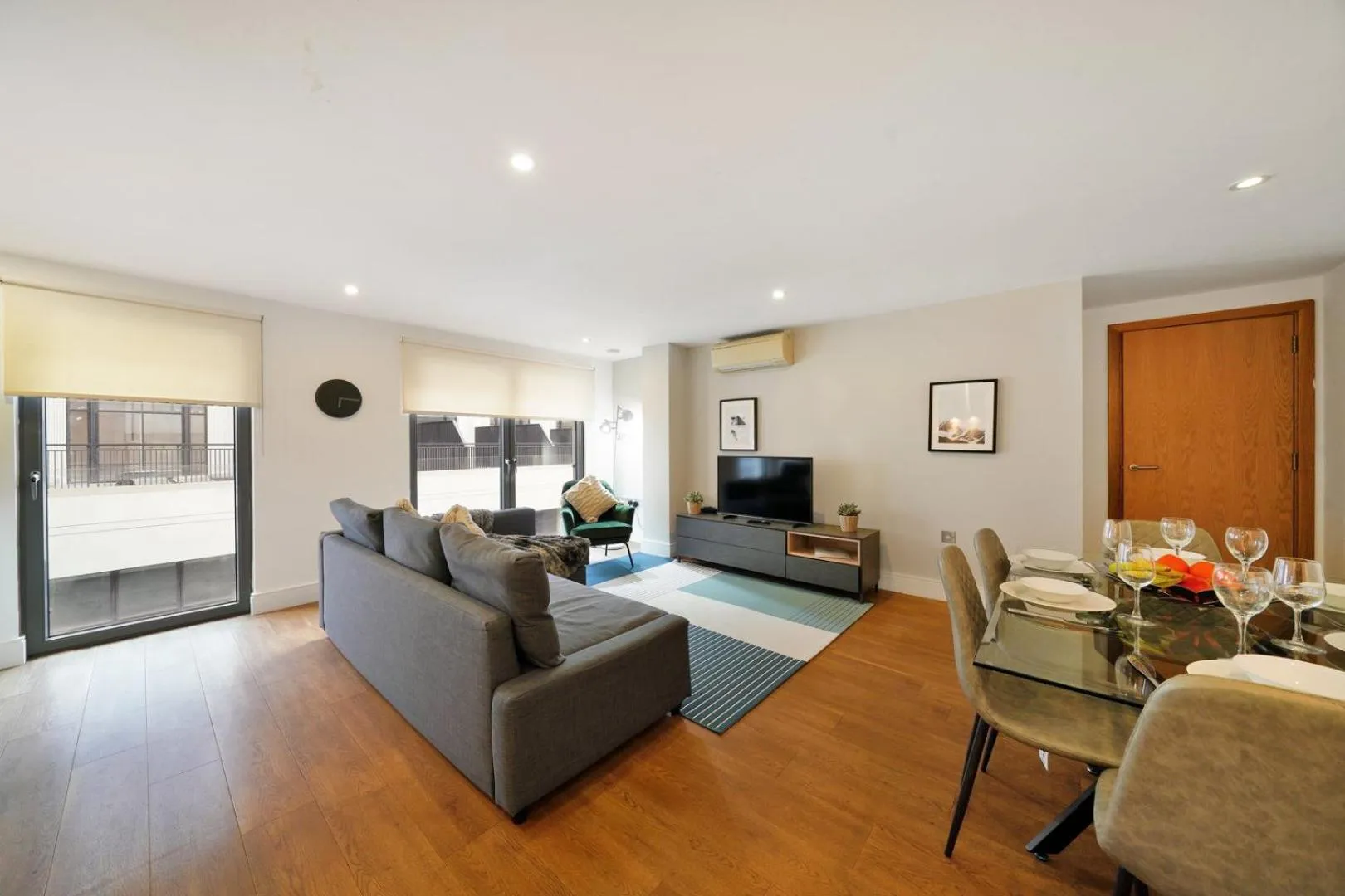 Modern Apartments in Bayswater Central London FREE WIFI & AIRCON by City Stay Aparts London