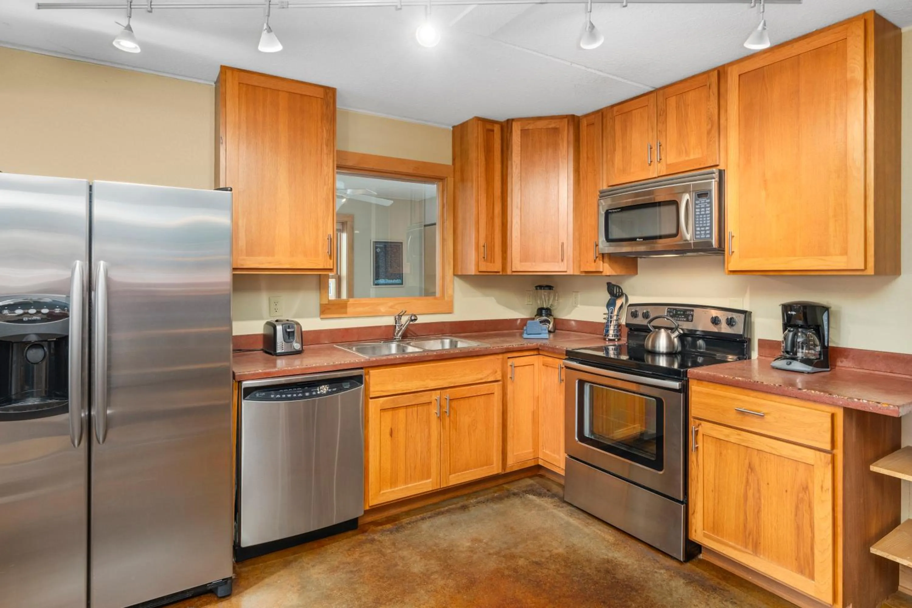kitchen in East Bay Suites