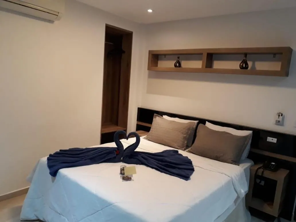 Hollyster Hotel