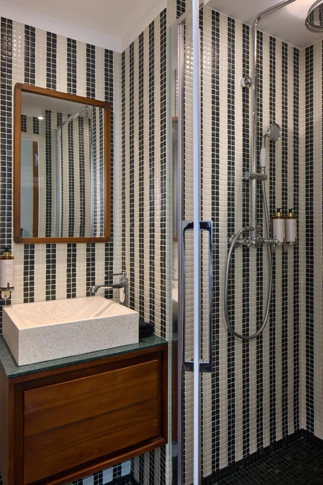 Bathroom in Hôtel d'Argenson