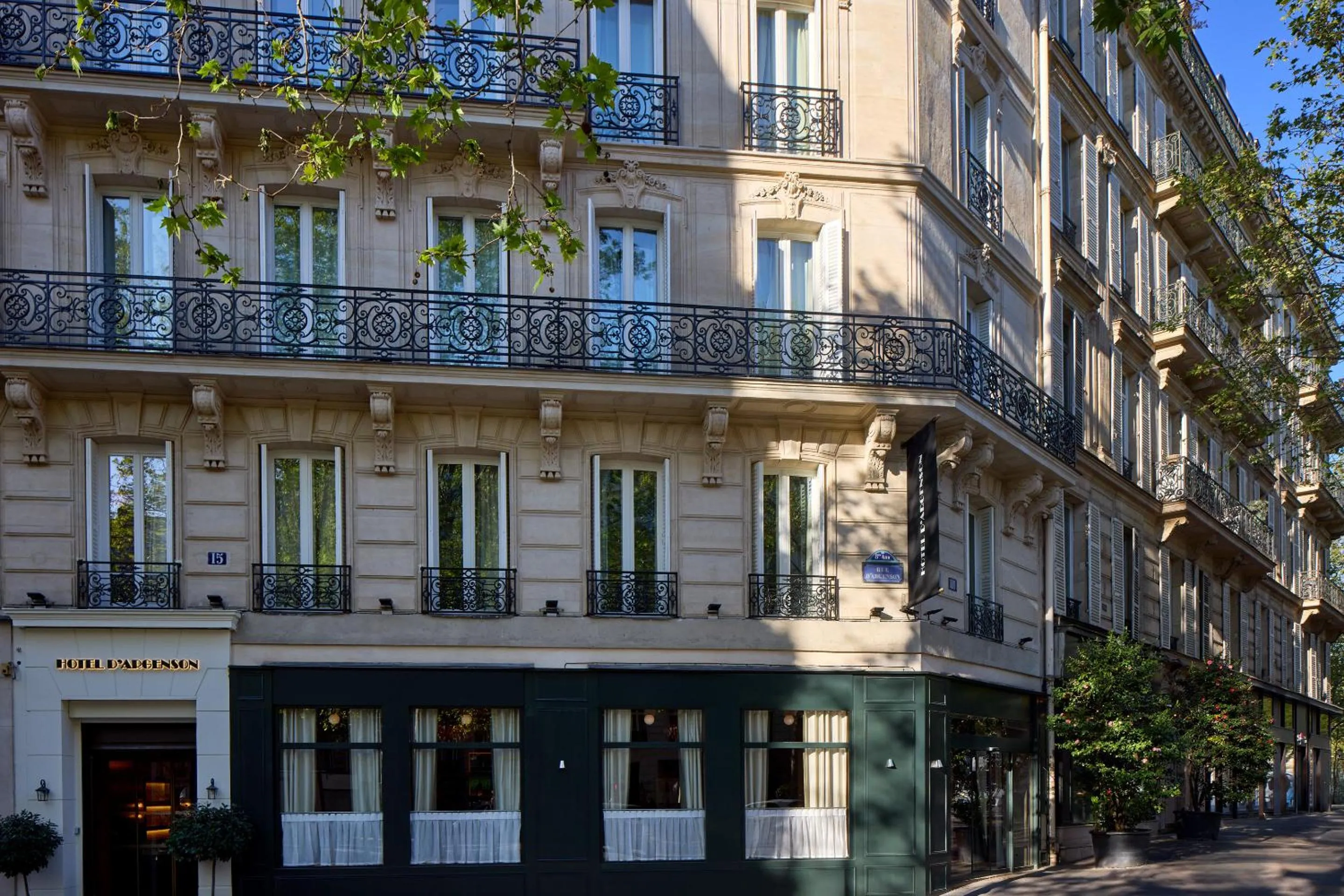 Property building in Hôtel d'Argenson