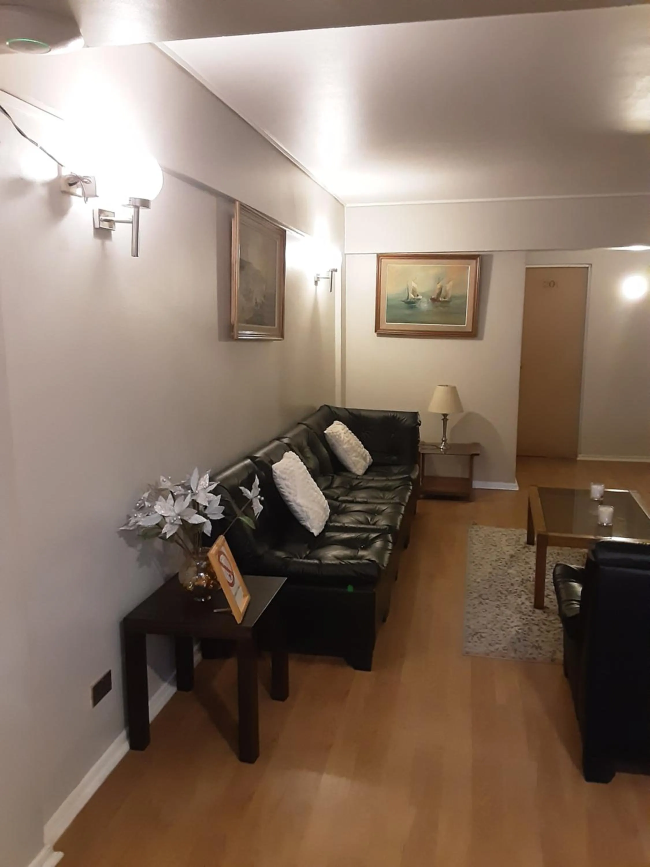 Seating area in Hotel Quitor
