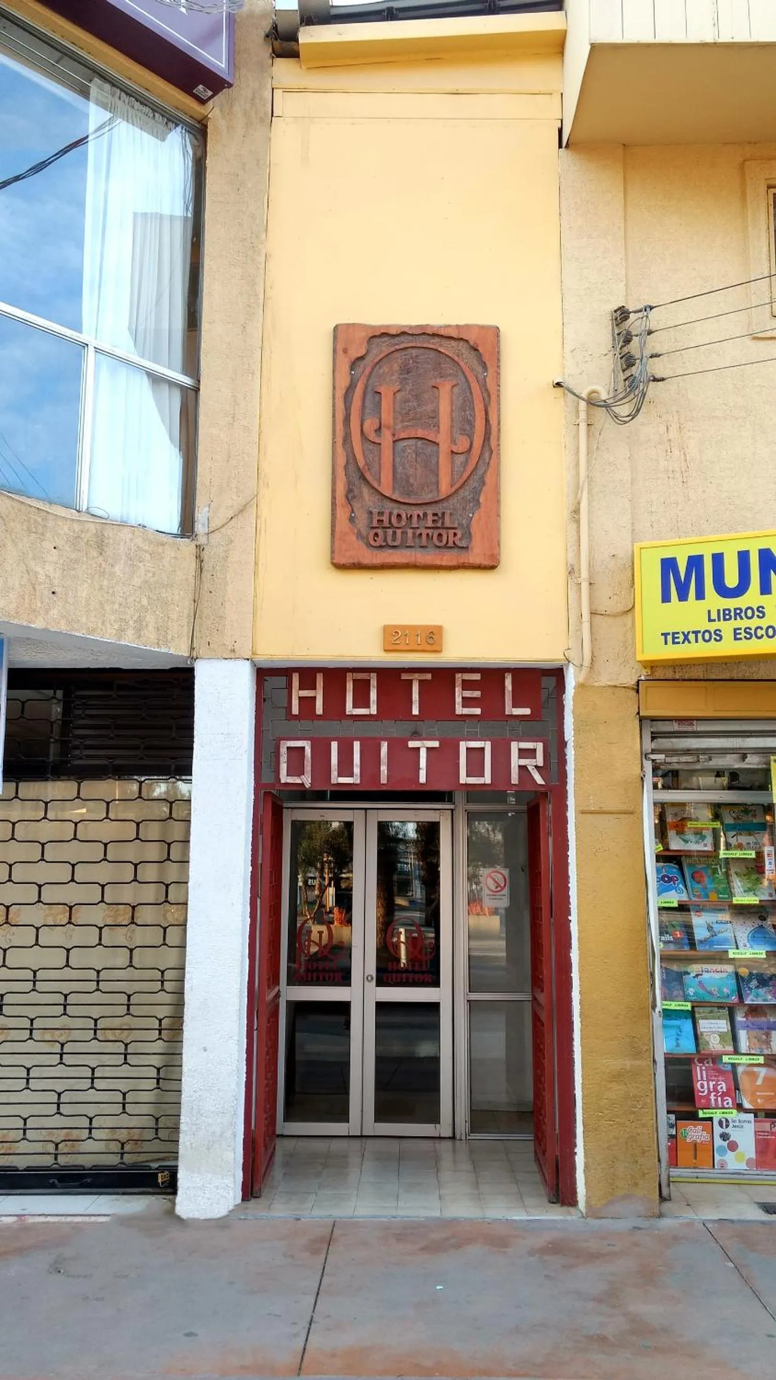 Facade/entrance in Hotel Quitor