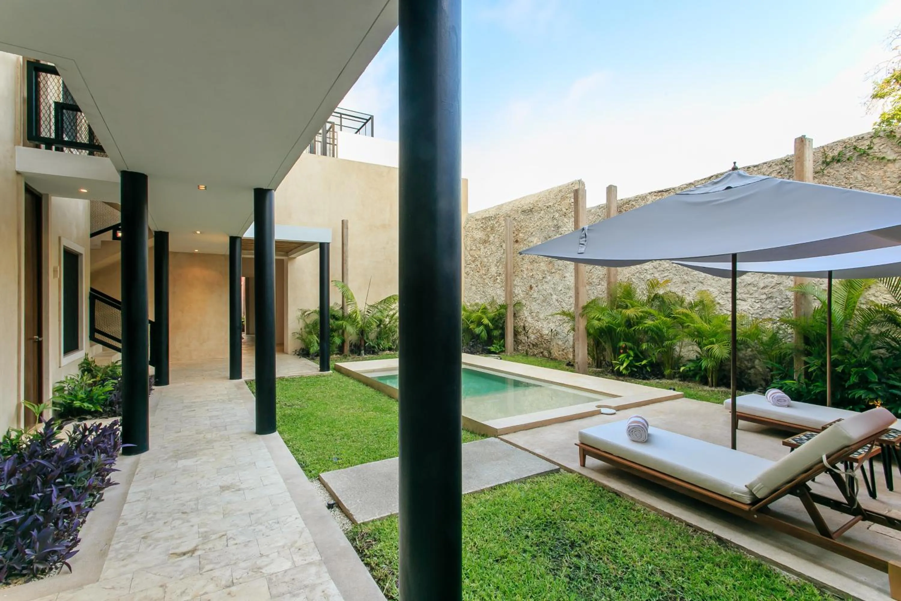 Swimming pool in Casona 61 Boutique Hotel Mérida