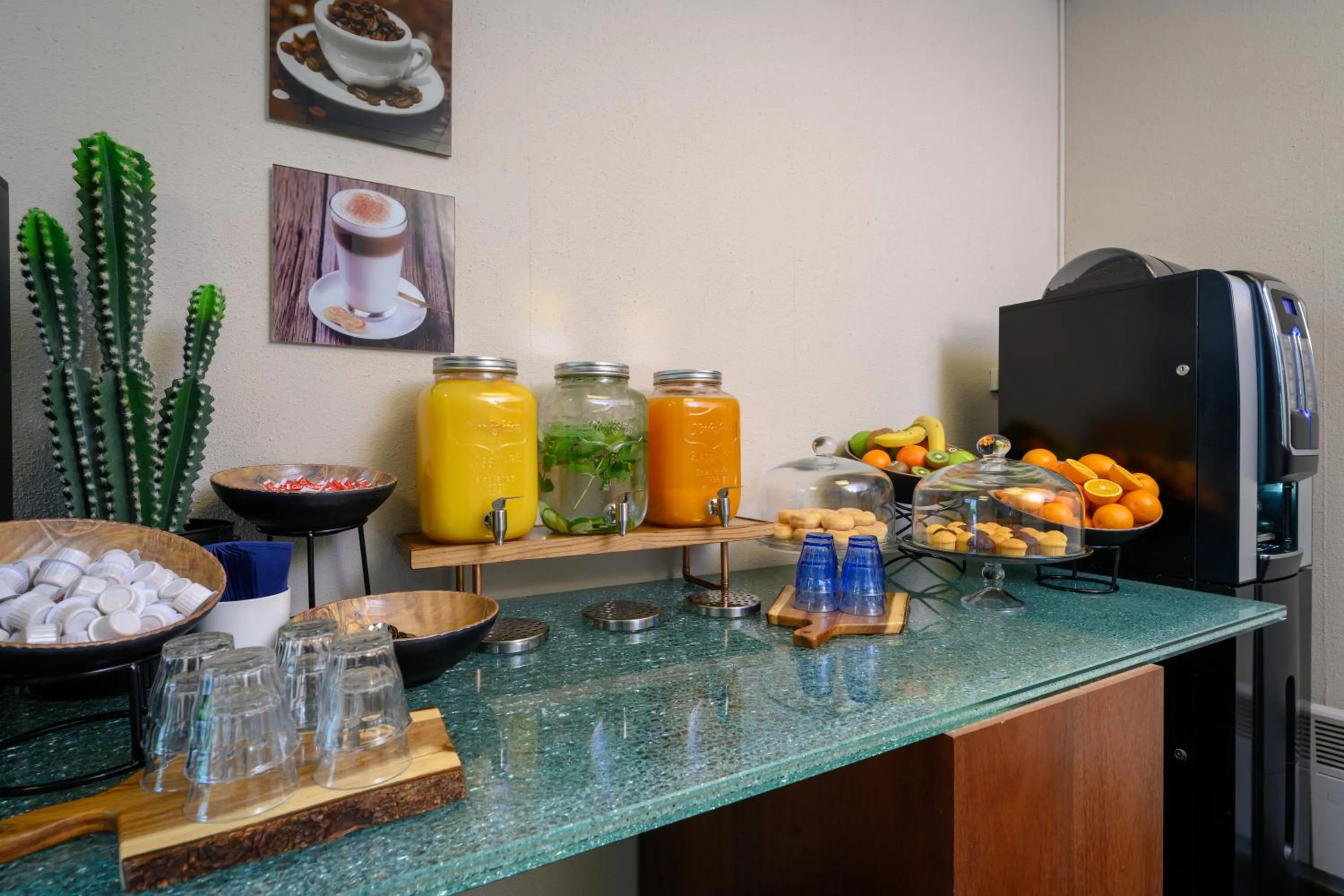 Breakfast in Tulip Inn Antwerpen