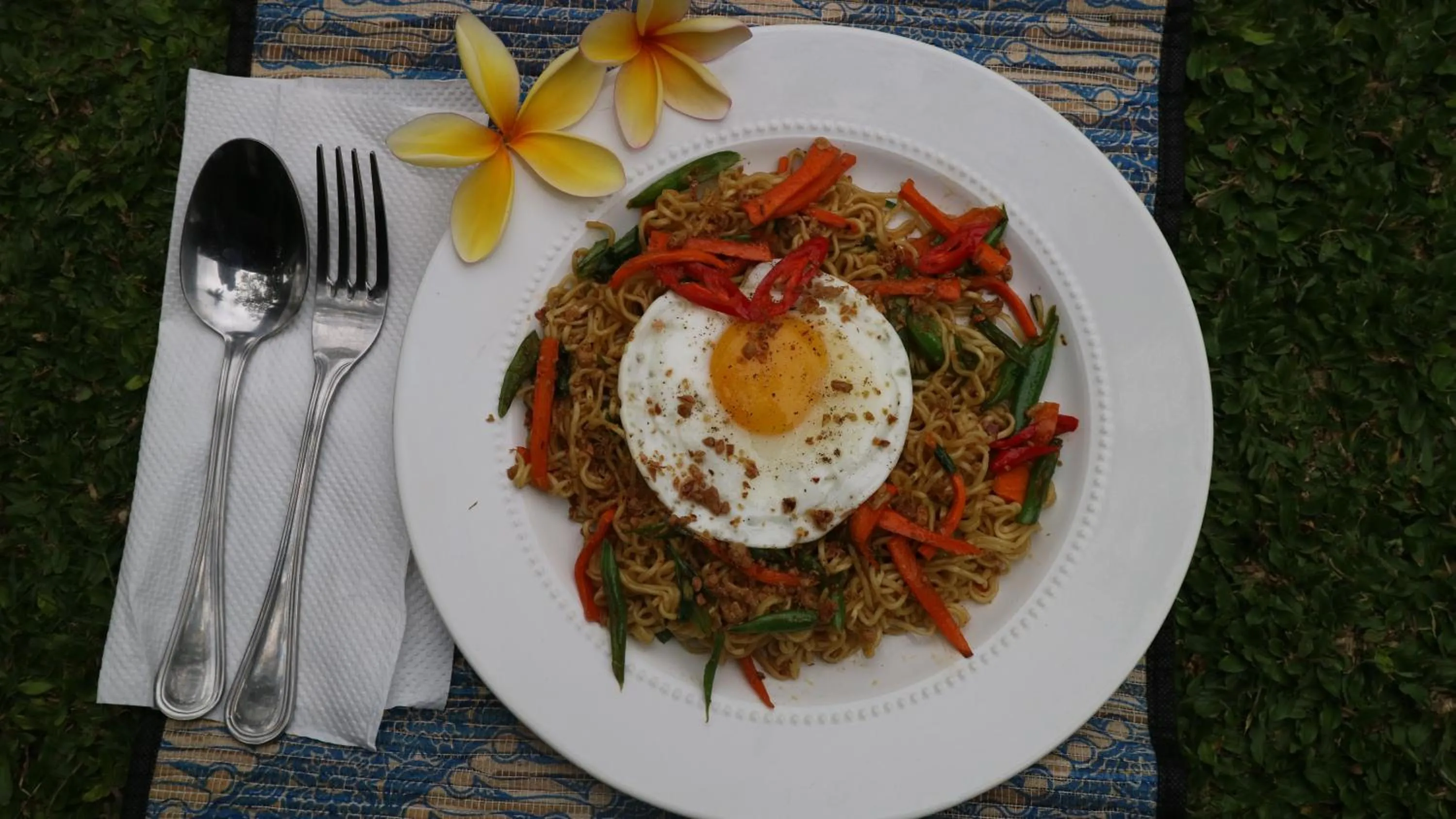 Breakfast in Villa Alam Biru Gardenia