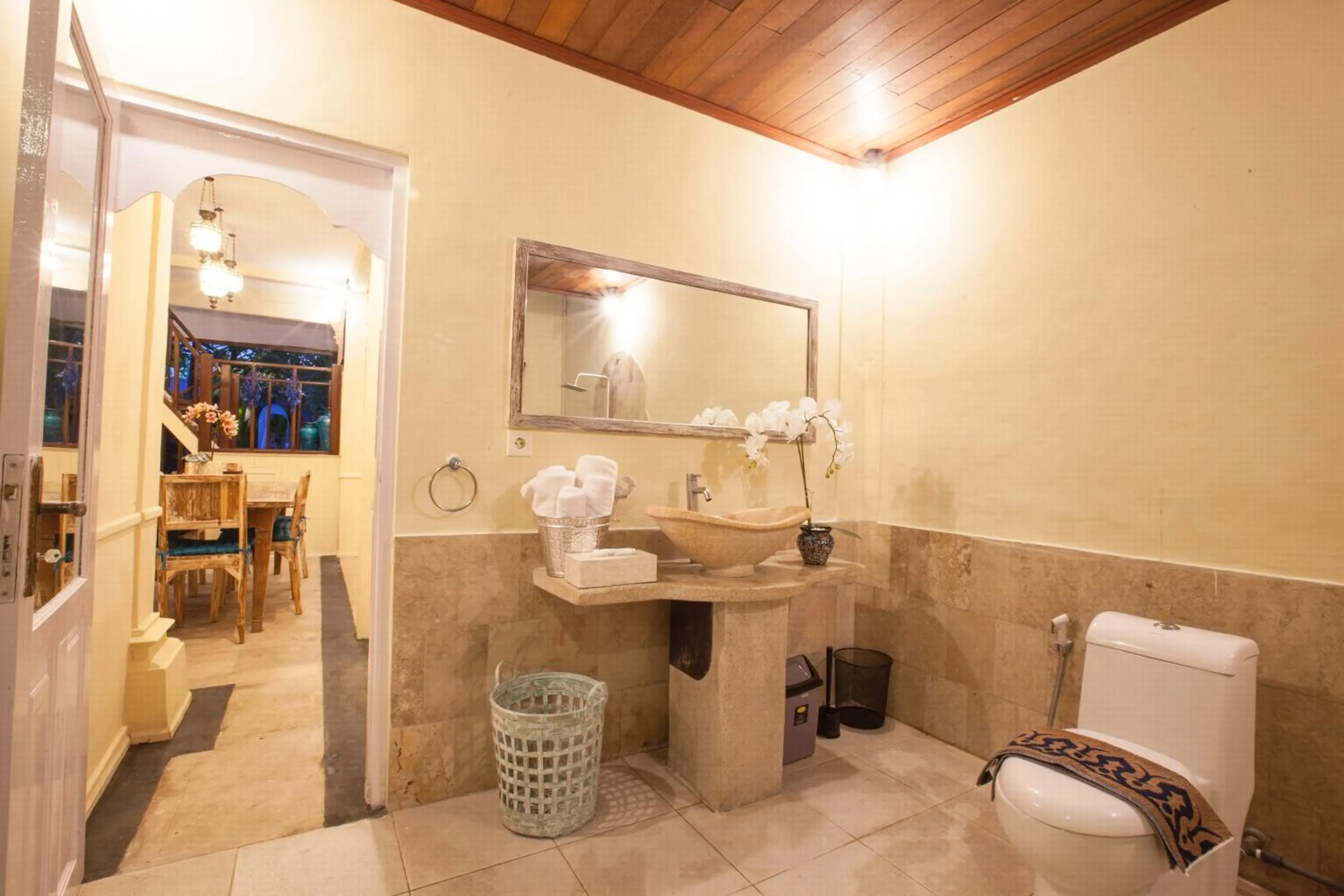 Bathroom in Villa Alam Biru Gardenia