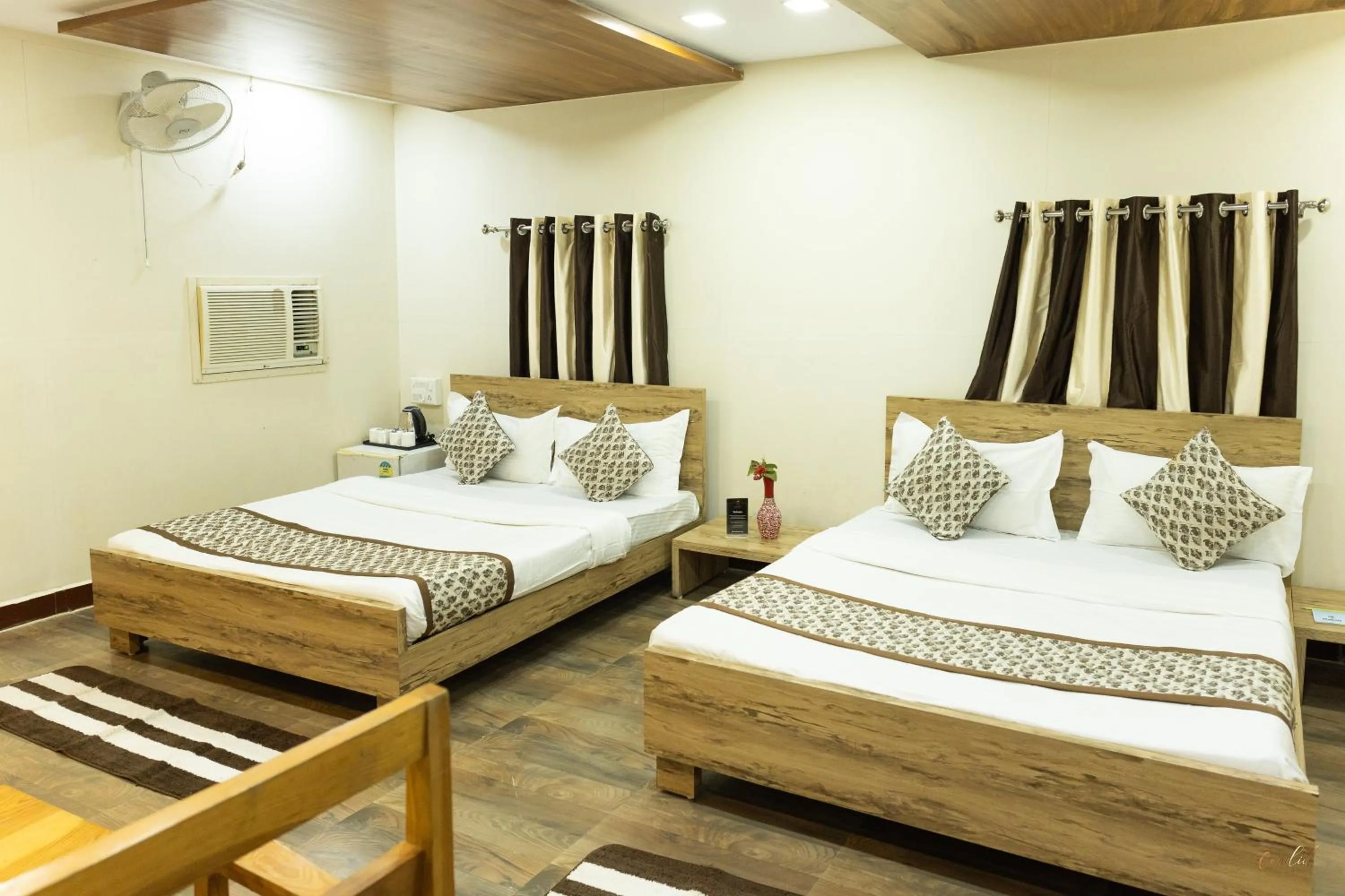 Bathroom, Bed in Daksh Resort And Amusement Park