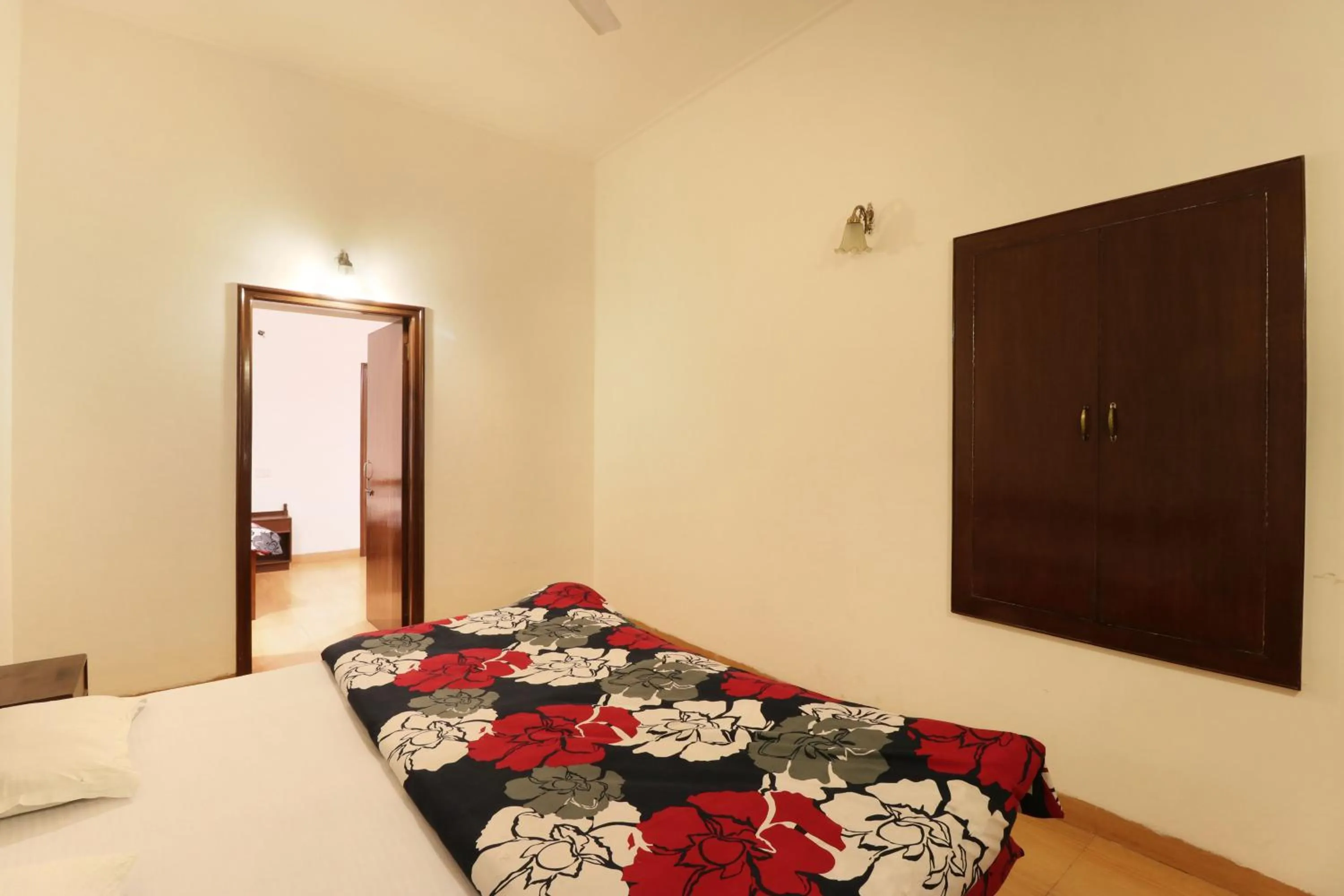 Bed in Hotel Himalayan Club