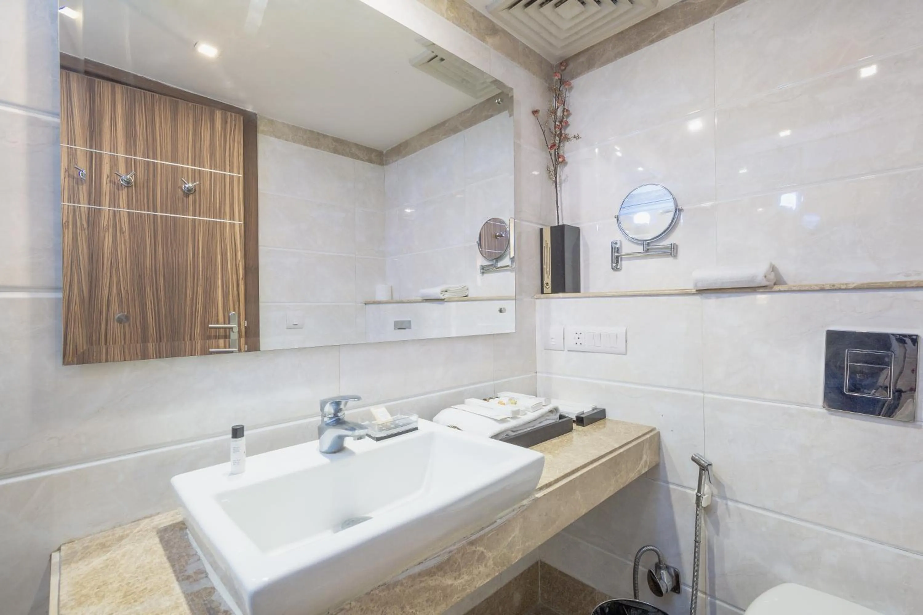 Shower in Rosewood Apartment Hotel, Gurgaon