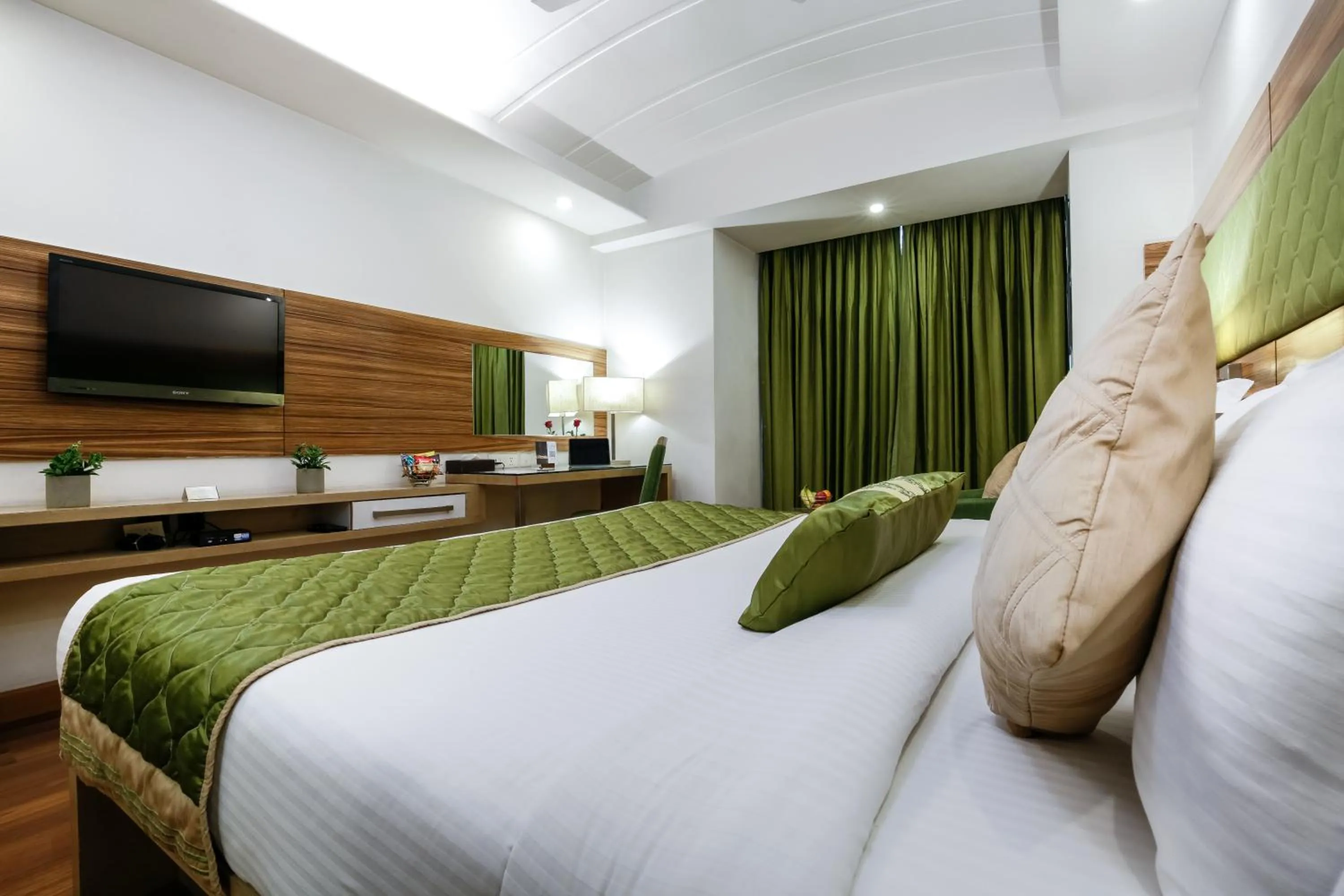 Bed in Rosewood Apartment Hotel, Gurgaon