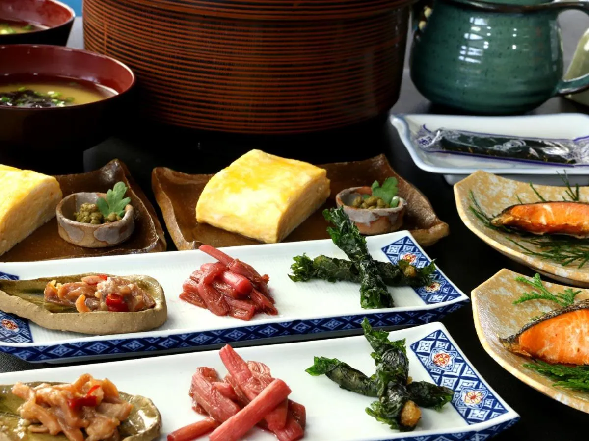 Asian breakfast in Kannabe Highland Hotel