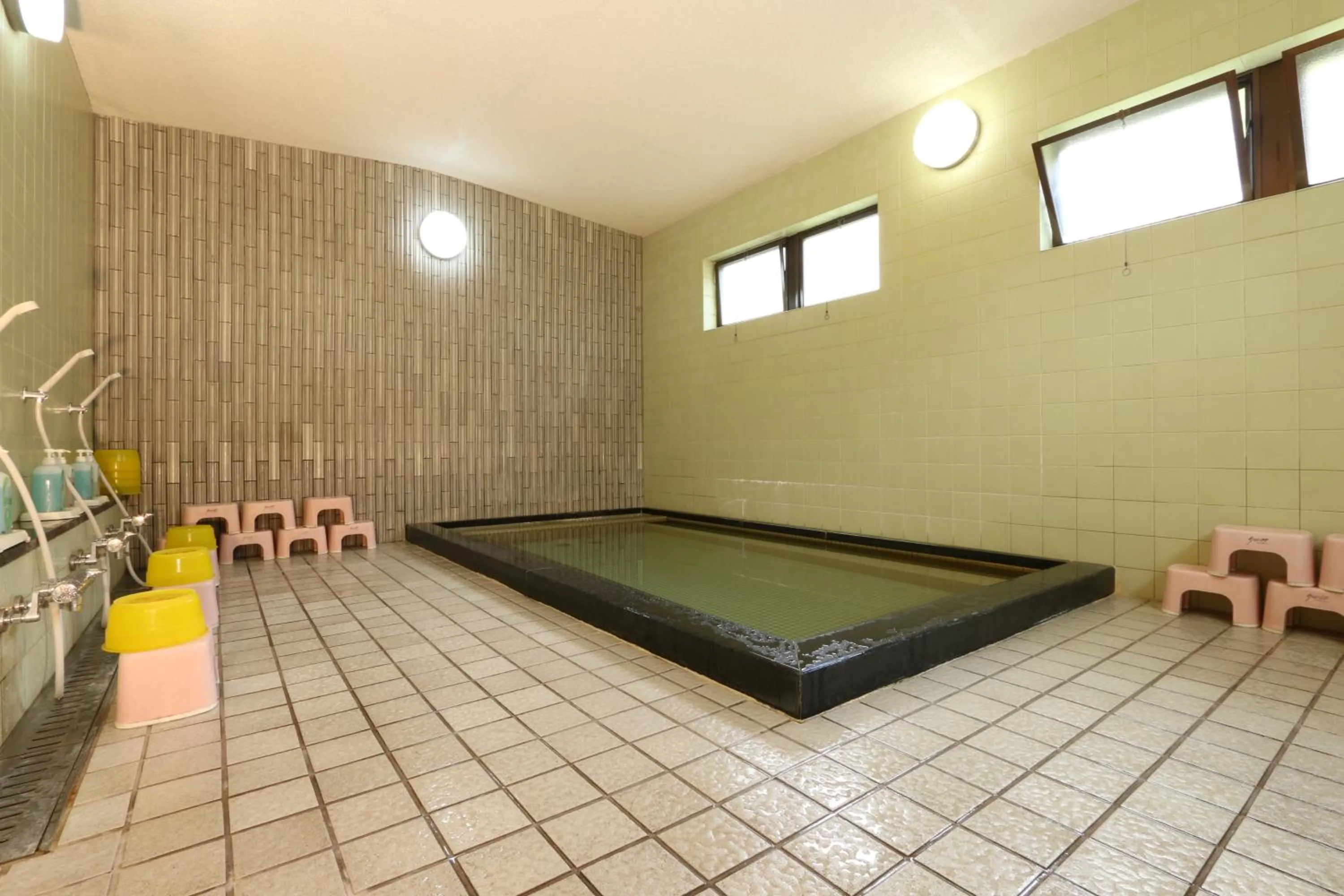 Public Bath in Kannabe Highland Hotel