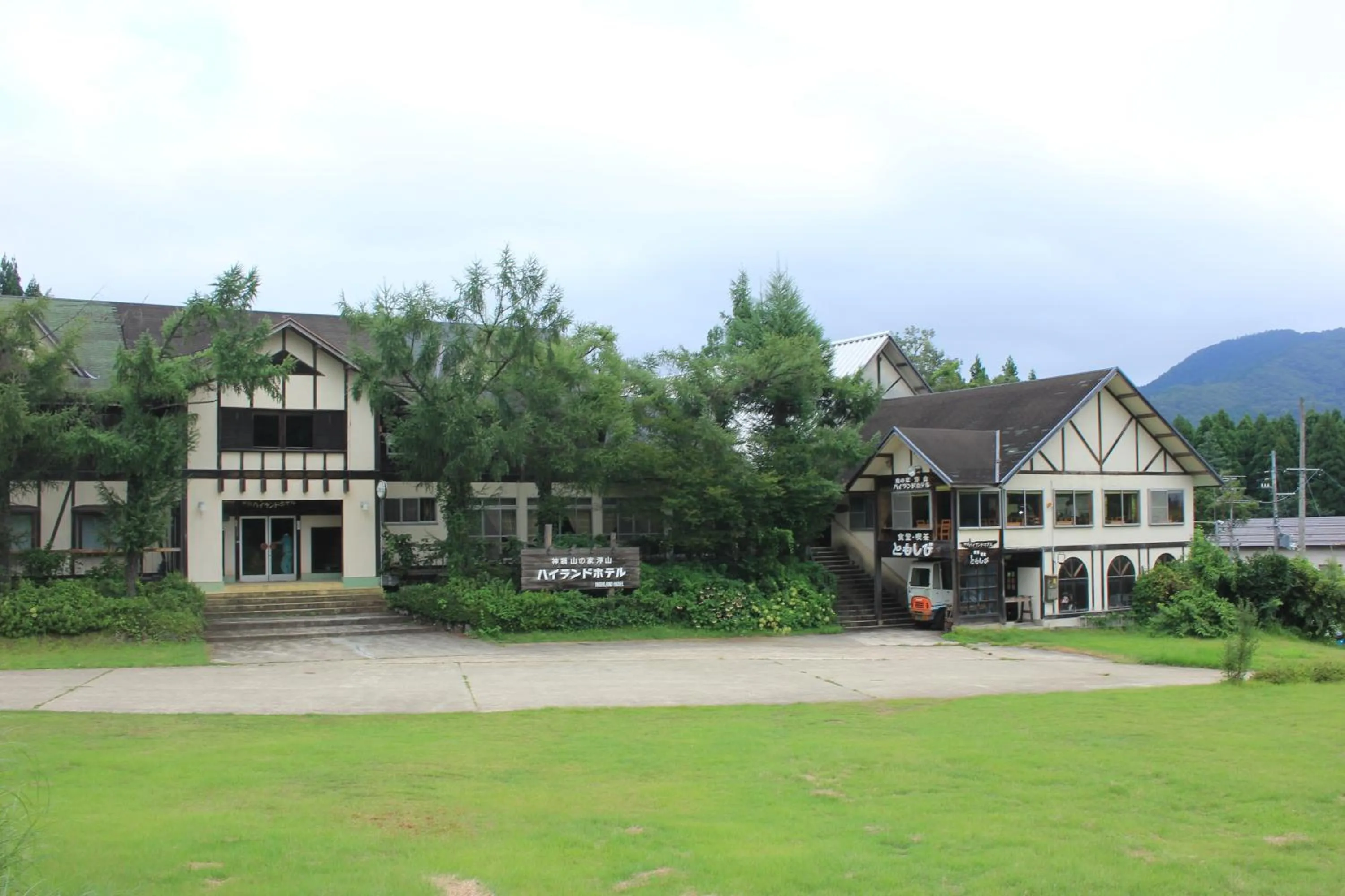 Property building in Kannabe Highland Hotel