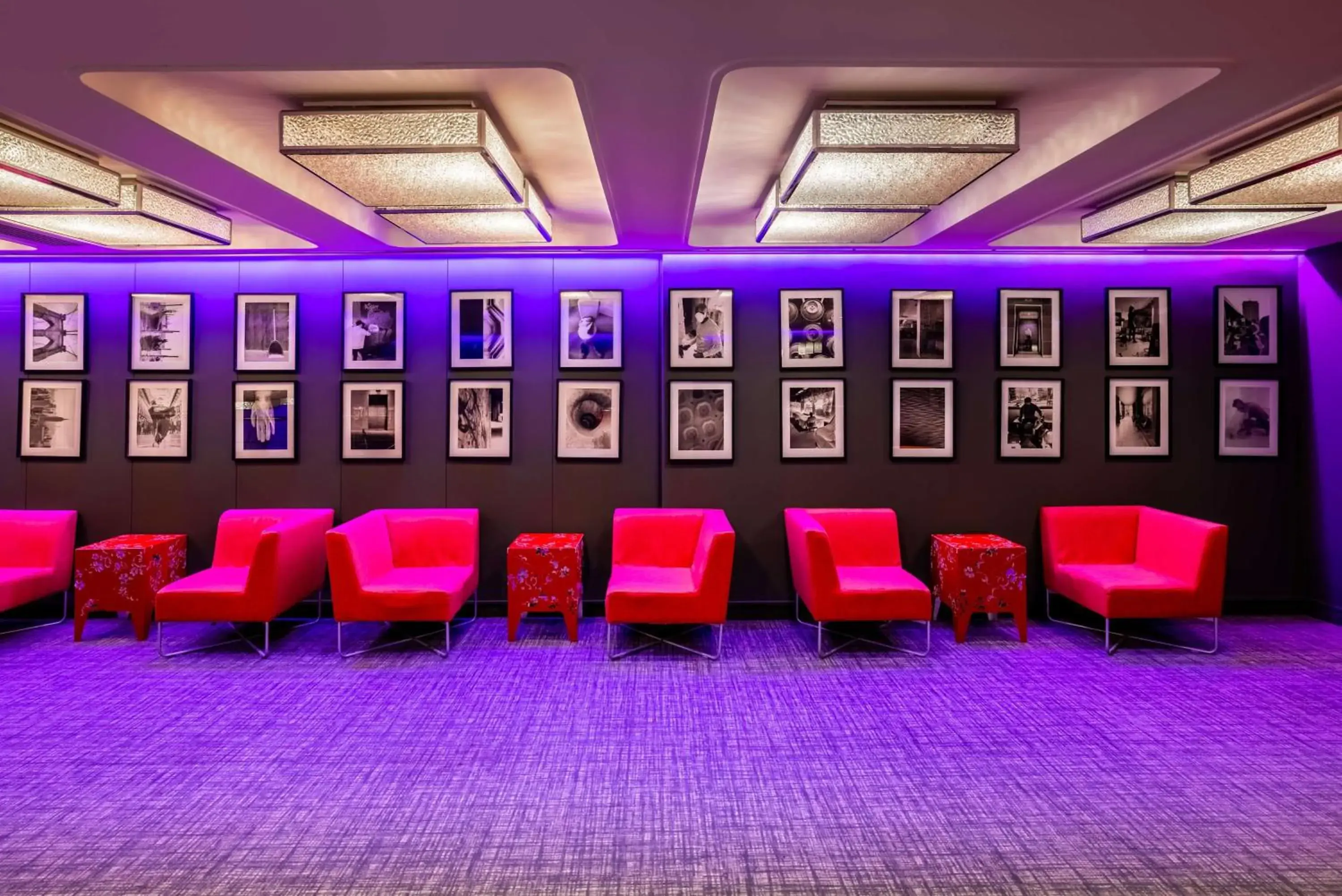 Lounge or bar in nhow Brussels Bloom Lounge or bar in nhow Brussels Bloom