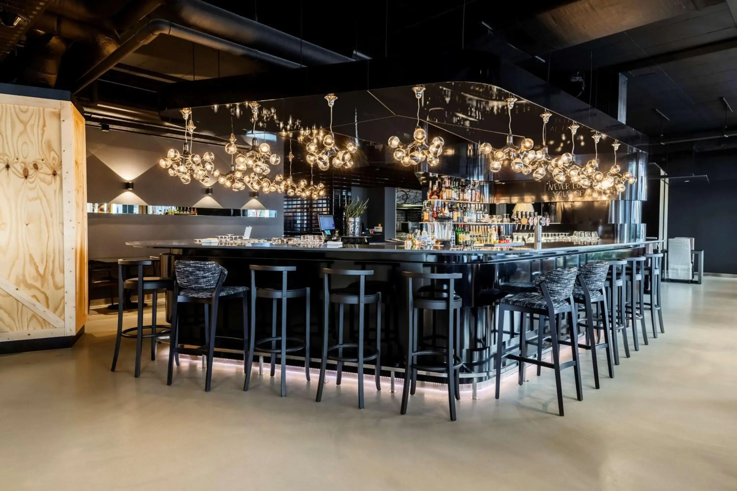 Lounge or bar in nhow Brussels Bloom Lounge or bar in nhow Brussels Bloom