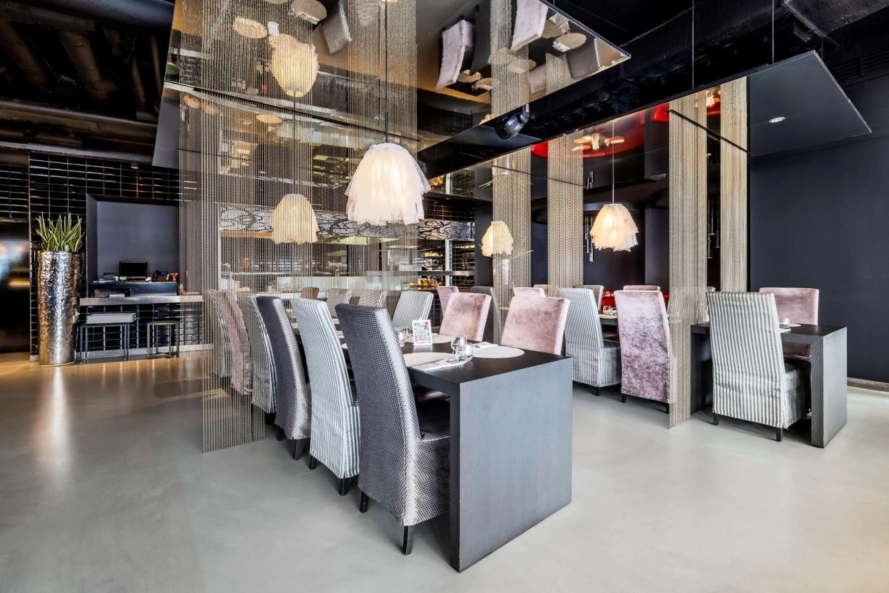 Restaurant/places to eat in nhow Brussels Bloom