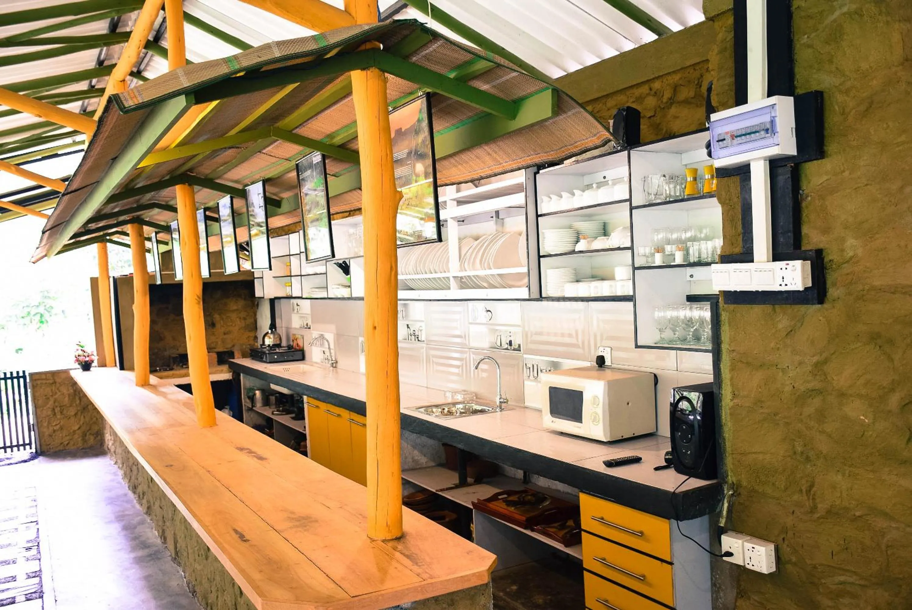 Restaurant/places to eat in Train View Chalet
