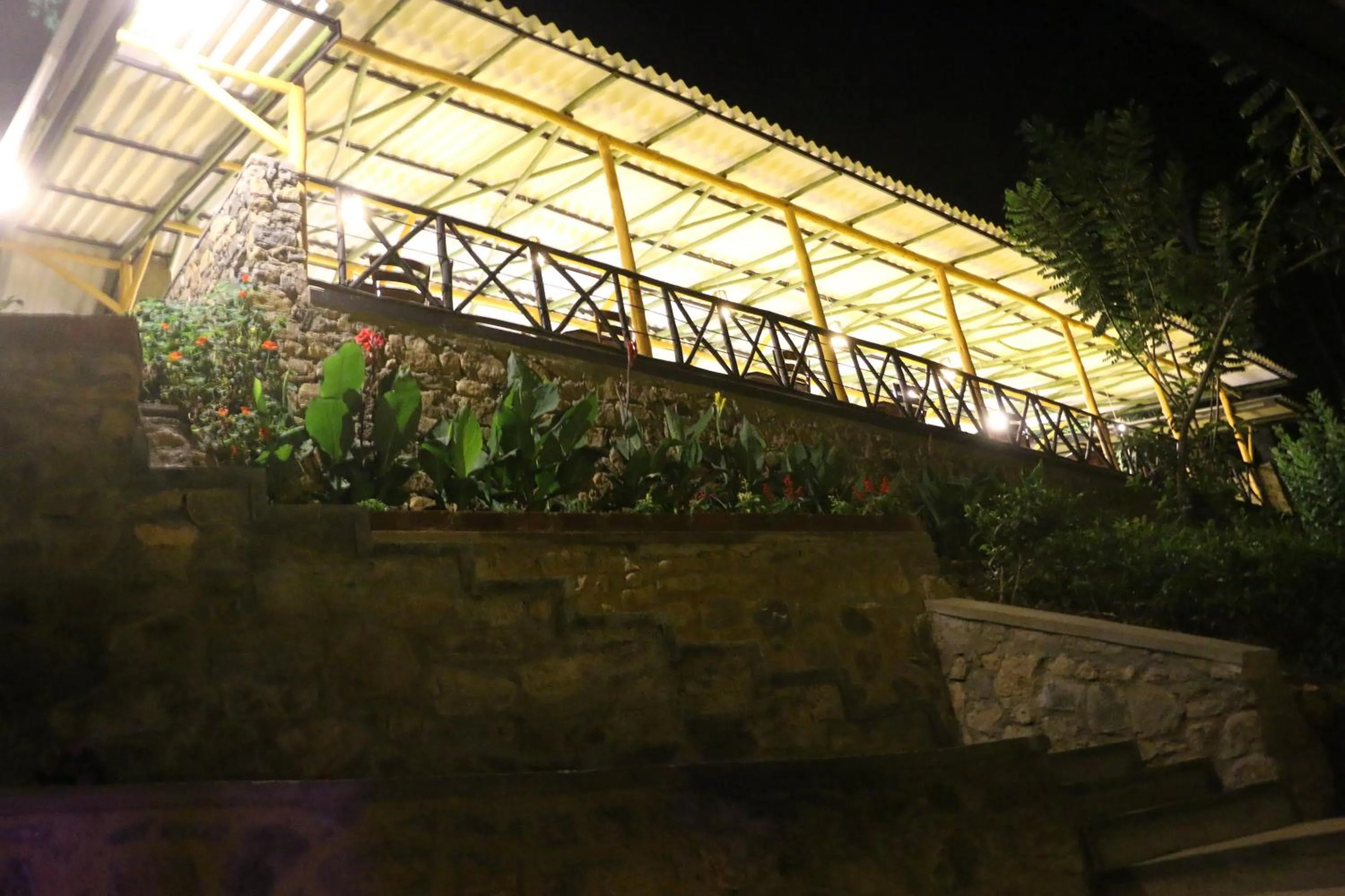Restaurant/places to eat in Train View Chalet